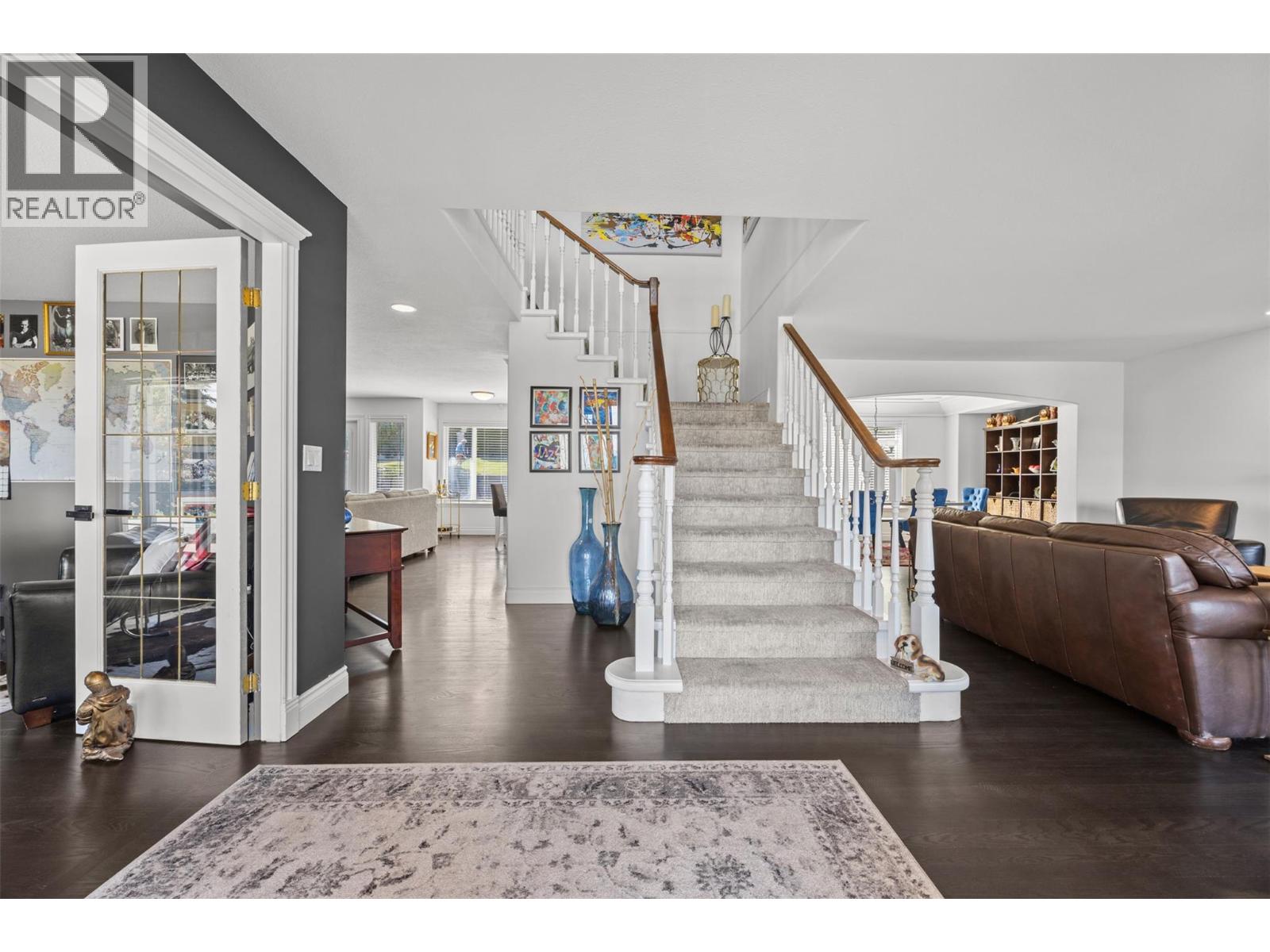 Picture for 3016 Lakeview Cove  Road https://www.cirrealty.ca/reb/bc/5/10366125_4.jpg