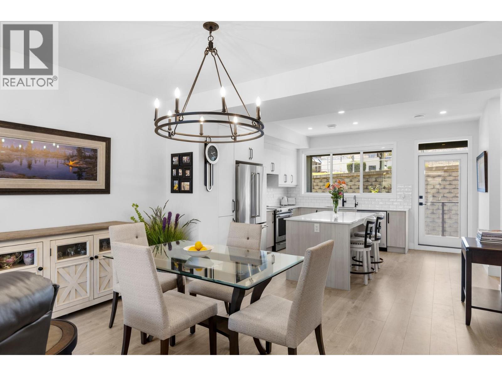 Picture for Unit #48, 8000 Vedette  Drive https://www.cirrealty.ca/reb/bc/5/10366135_14.jpg