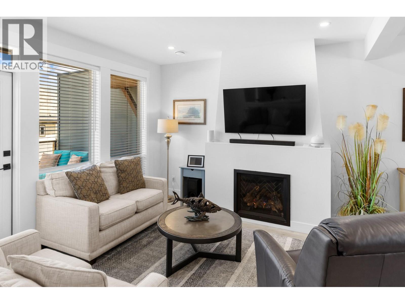 Picture for Unit #48, 8000 Vedette  Drive https://www.cirrealty.ca/reb/bc/5/10366135_15.jpg