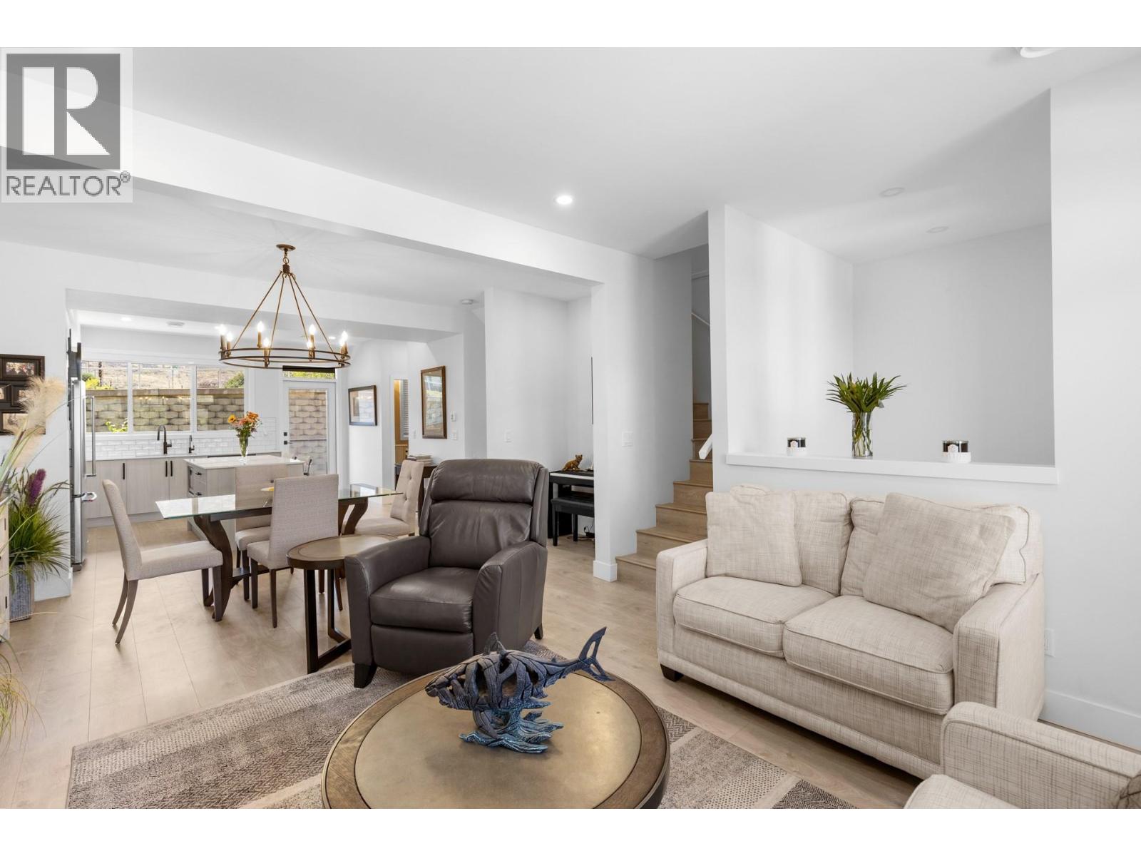 Picture for Unit #48, 8000 Vedette  Drive https://www.cirrealty.ca/reb/bc/5/10366135_16.jpg