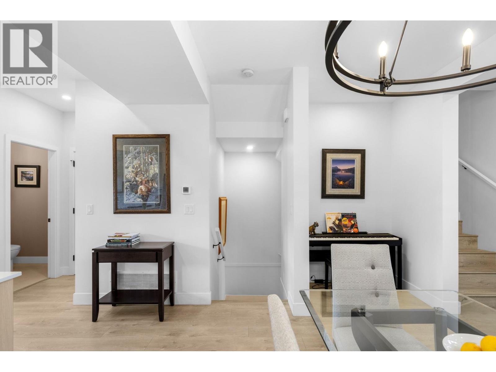 Picture for Unit #48, 8000 Vedette  Drive https://www.cirrealty.ca/reb/bc/5/10366135_7.jpg