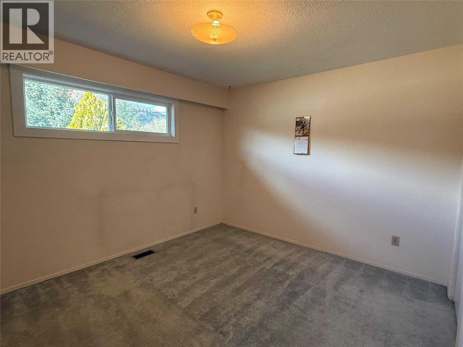 Picture for 169 Cariboo  Road https://www.cirrealty.ca/reb/bc/5/10366165_9.jpg