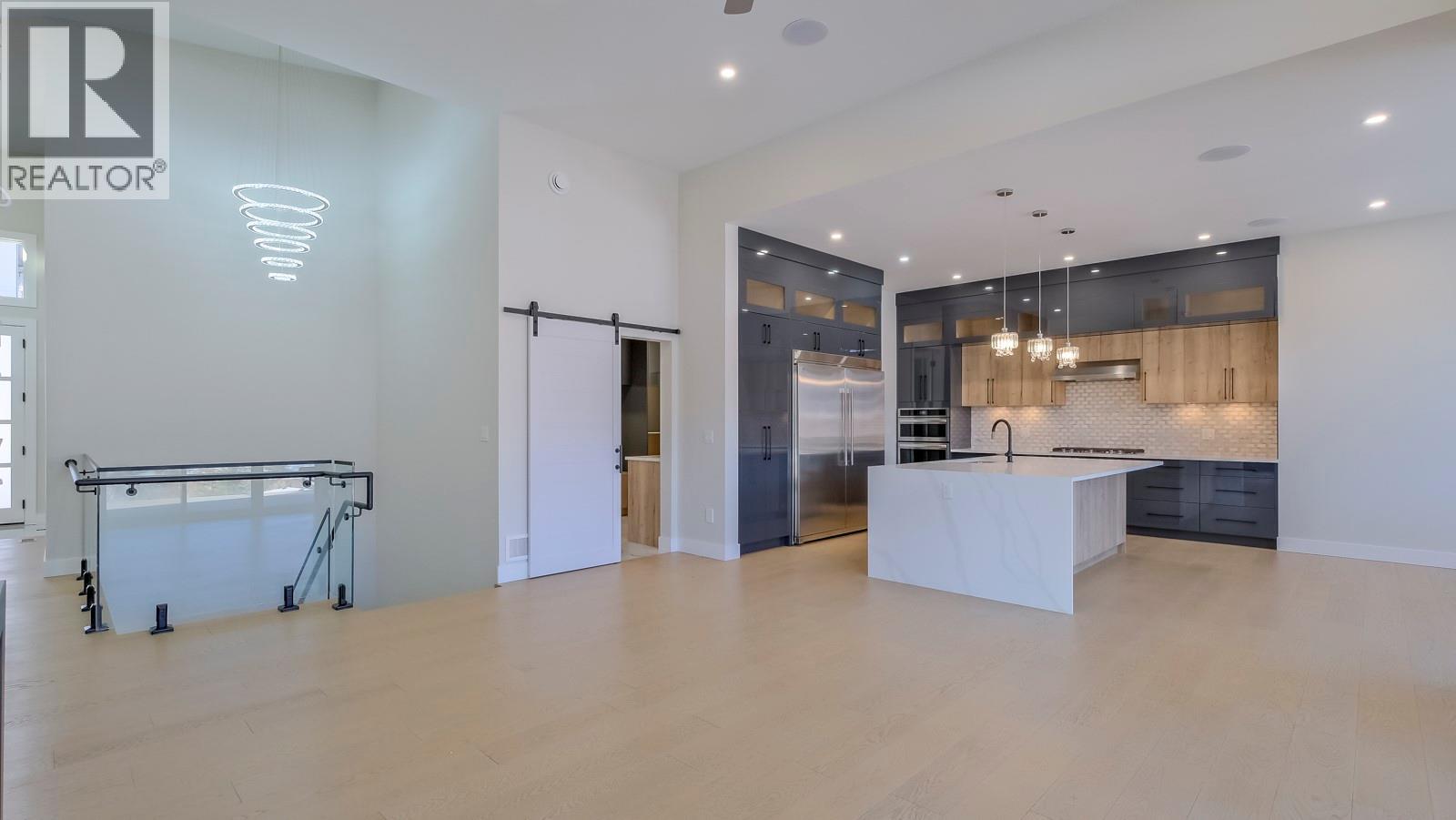 Picture for 937 Royal Troon  Lane https://www.cirrealty.ca/reb/bc/5/10366355_20.jpg
