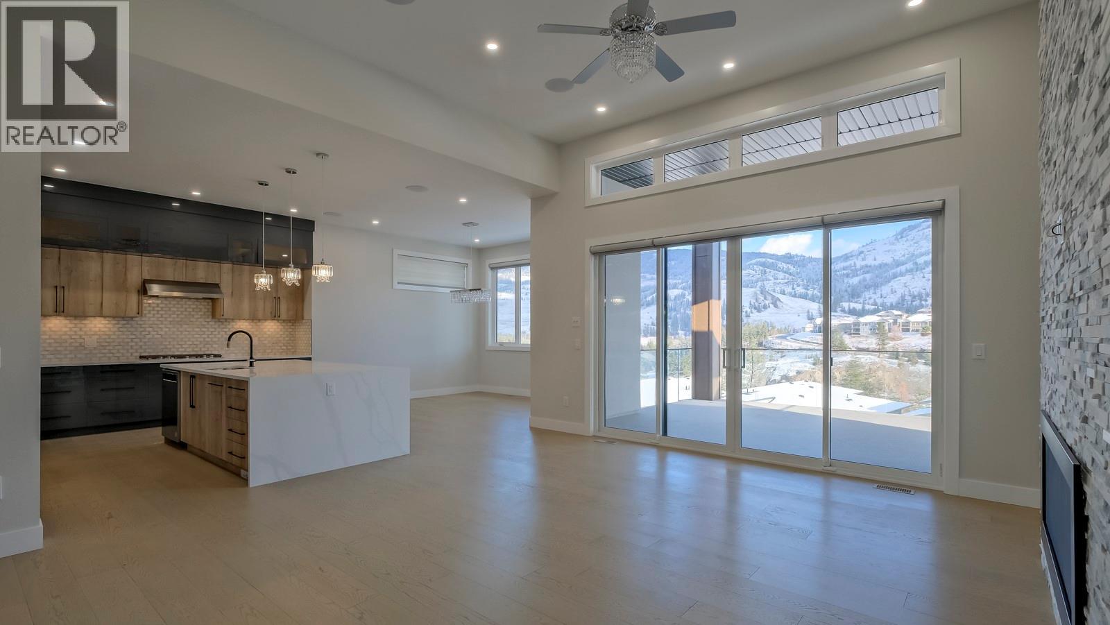 Picture for 937 Royal Troon  Lane https://www.cirrealty.ca/reb/bc/5/10366355_22.jpg