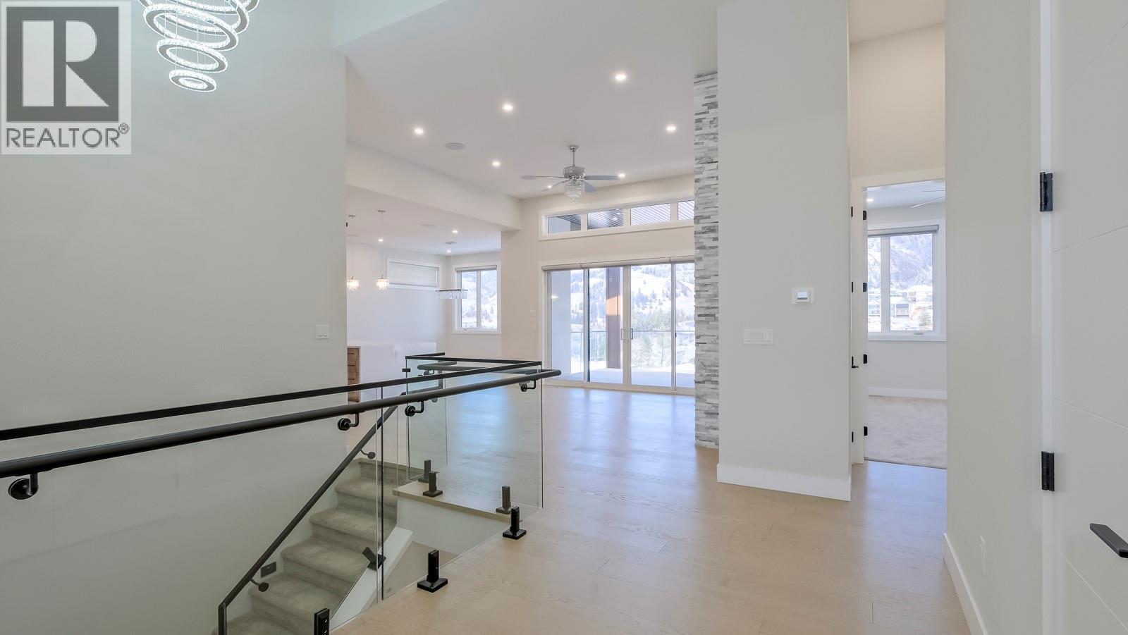 Picture for 937 Royal Troon  Lane https://www.cirrealty.ca/reb/bc/5/10366355_35.jpg