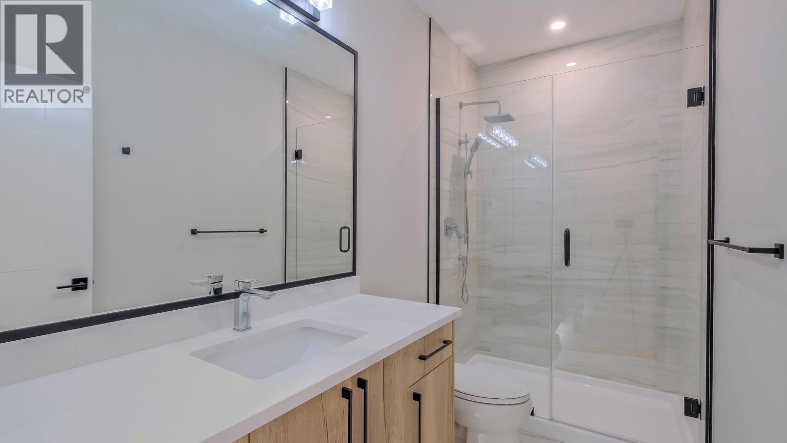 Picture for 937 Royal Troon  Lane https://www.cirrealty.ca/reb/bc/5/10366355_46.jpg