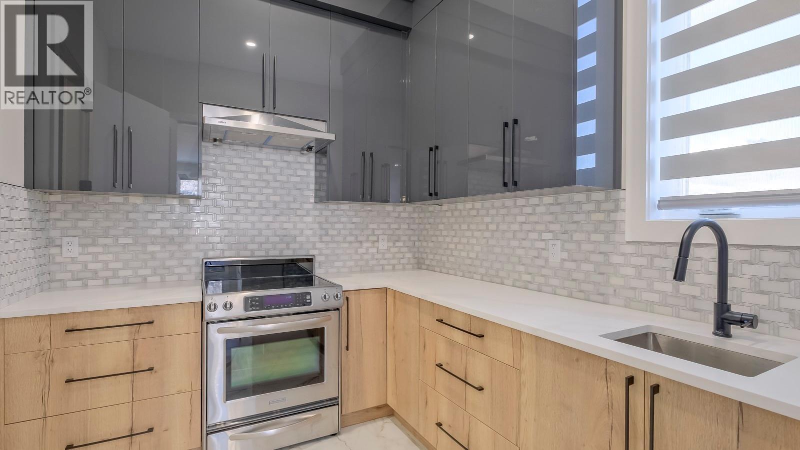 Picture for 937 Royal Troon  Lane https://www.cirrealty.ca/reb/bc/5/10366355_5.jpg
