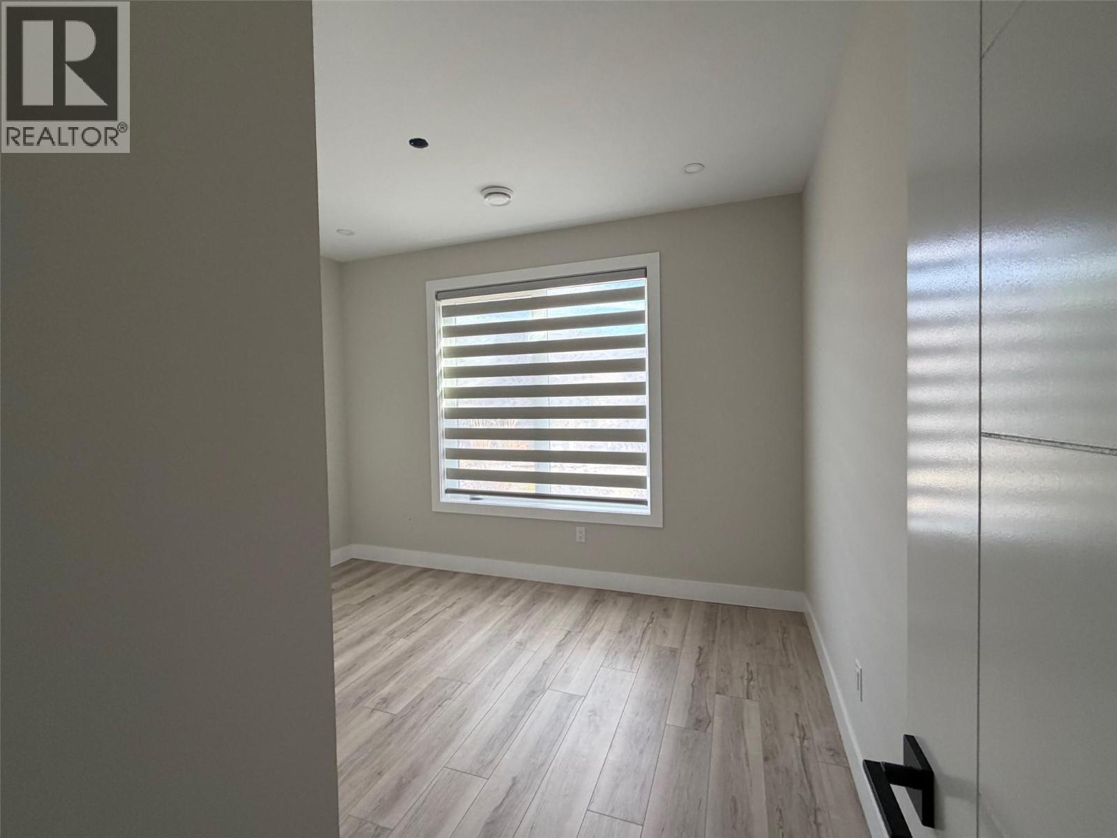 Picture for 937 Royal Troon  Lane https://www.cirrealty.ca/reb/bc/5/10366355_64.jpg
