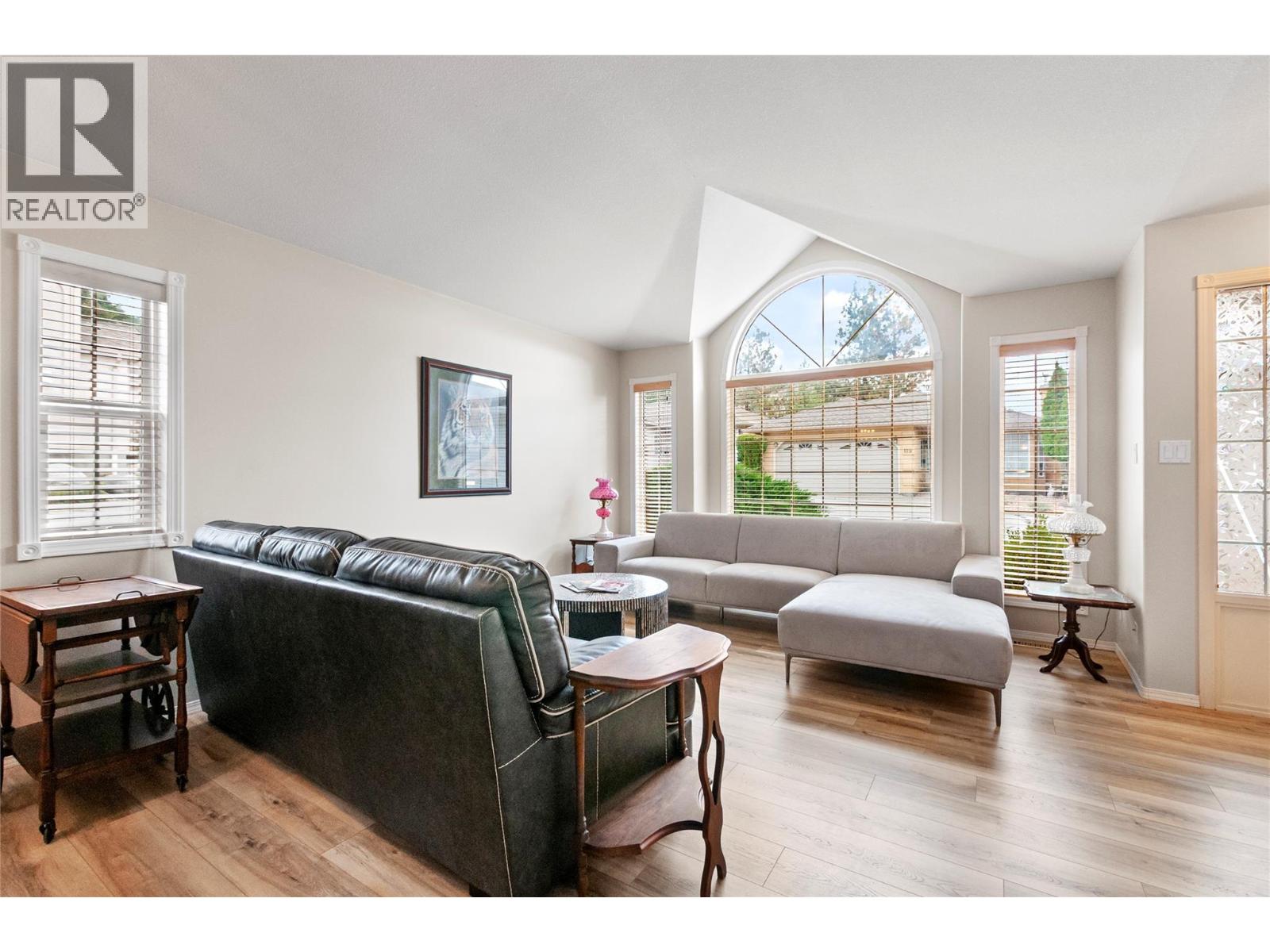 Picture for Unit #120, 1634 Carmi  Avenue