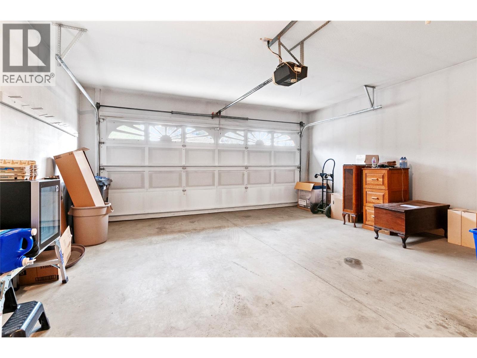 Picture for Unit #120, 1634 Carmi  Avenue https://www.cirrealty.ca/reb/bc/5/10366395_20.jpg