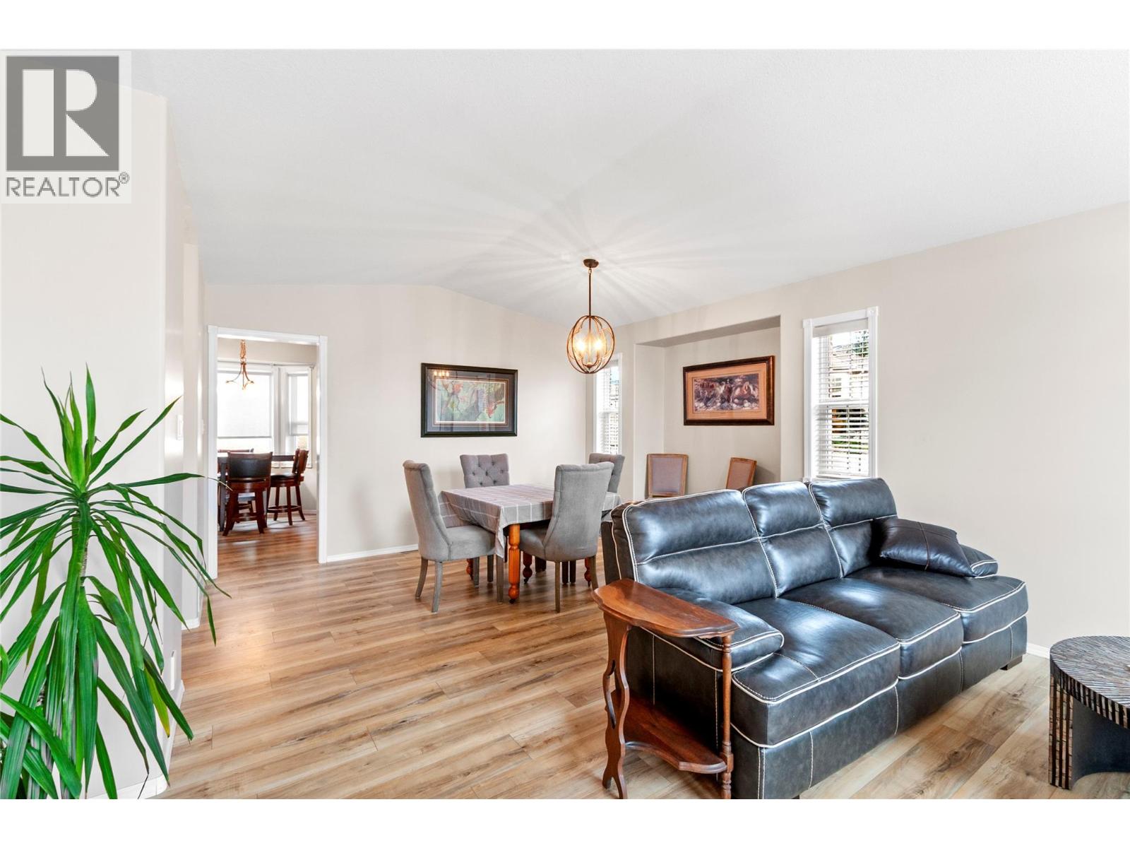 Picture for Unit #120, 1634 Carmi  Avenue