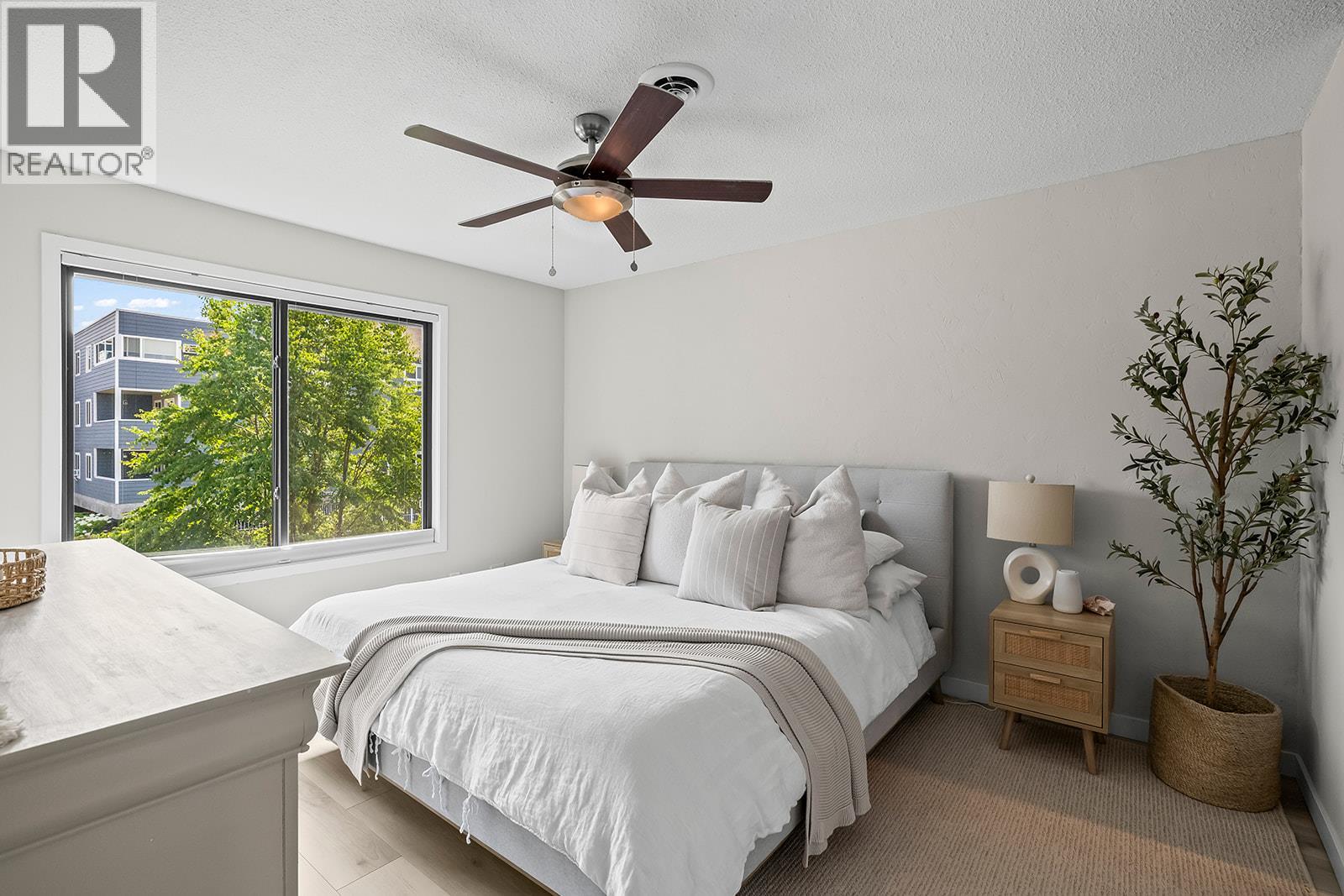 Picture for Unit #206, 1870 Parkinson  Way https://www.cirrealty.ca/reb/bc/5/10366455_16.jpg