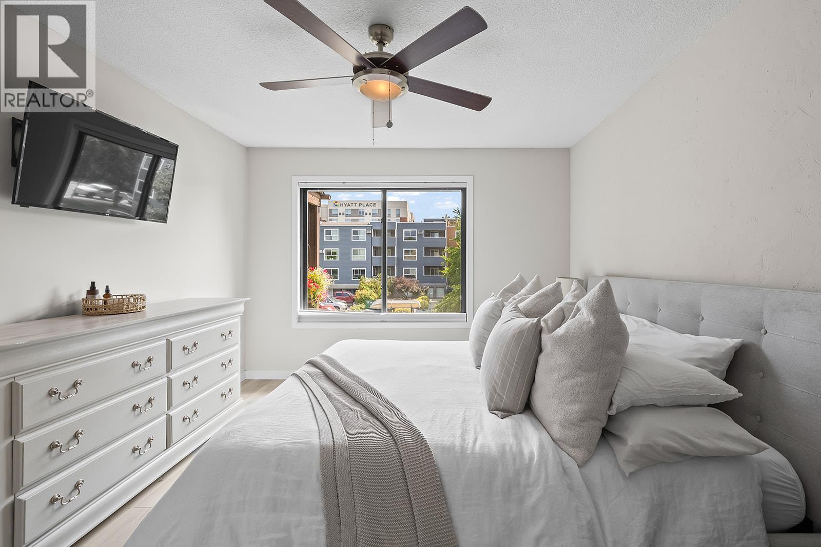 Picture for Unit #206, 1870 Parkinson  Way https://www.cirrealty.ca/reb/bc/5/10366455_18.jpg