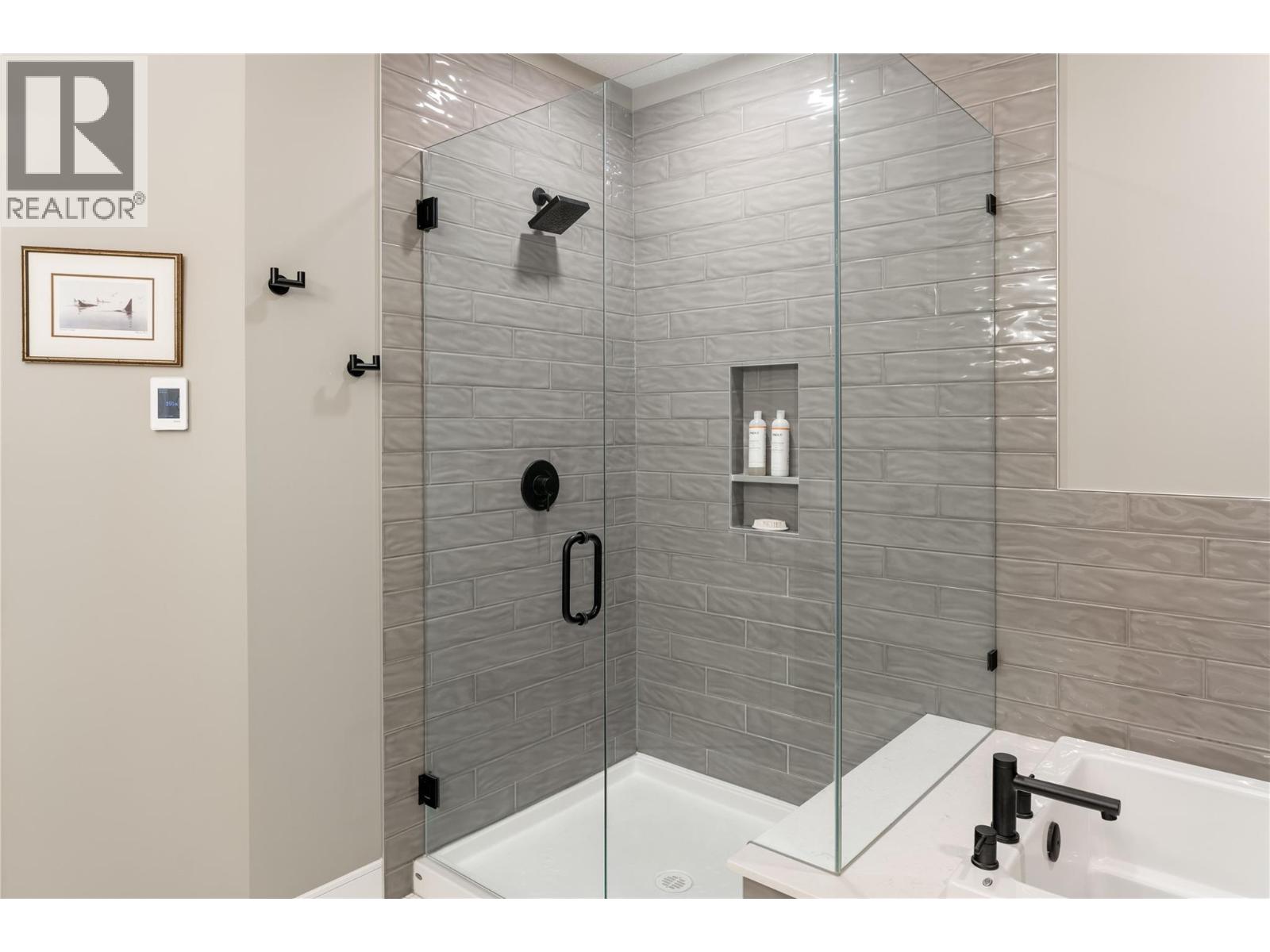 Picture for Unit #501, 529 Truswell  Road https://www.cirrealty.ca/reb/bc/5/10366495_13.jpg