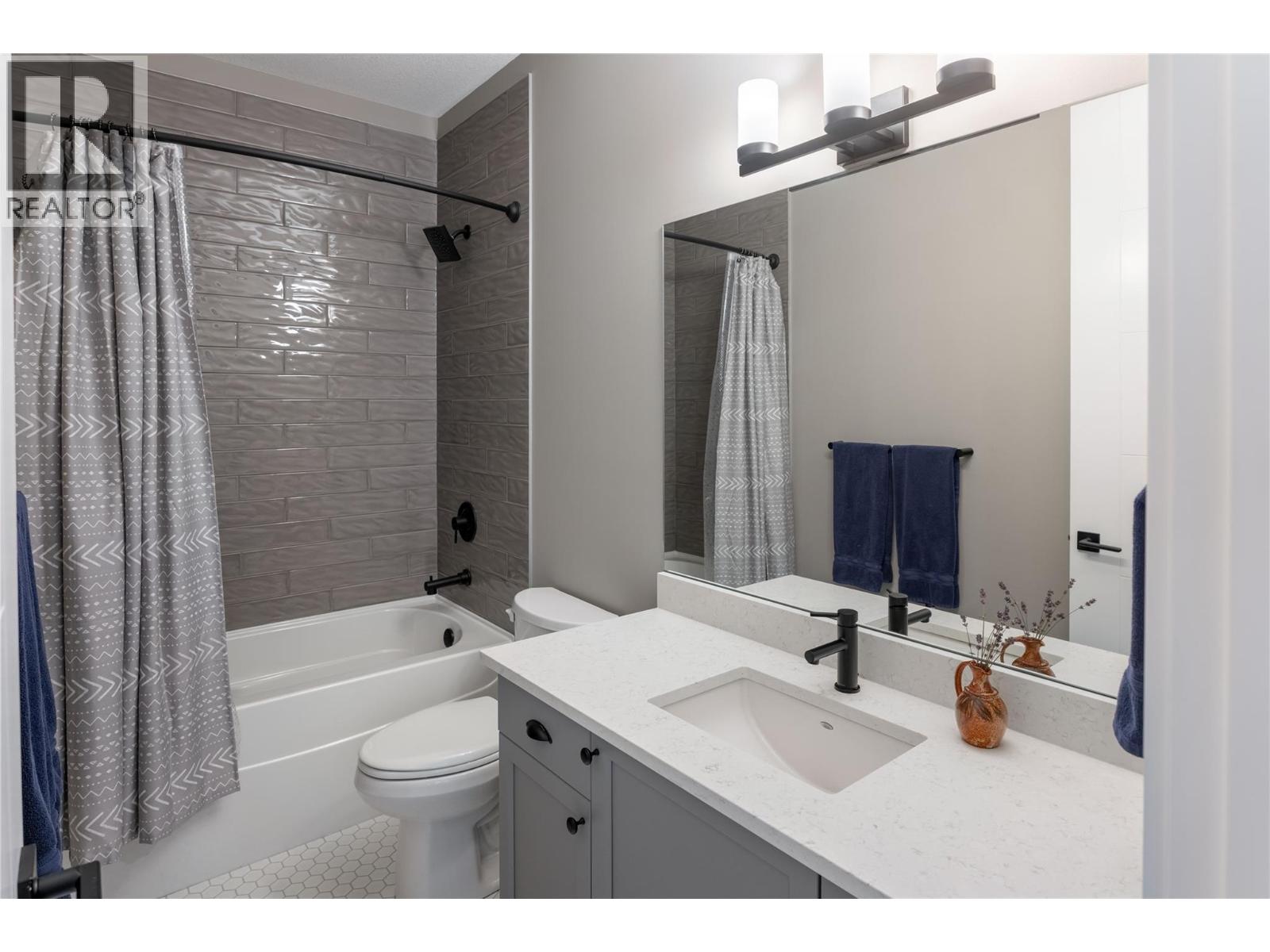 Picture for Unit #501, 529 Truswell  Road https://www.cirrealty.ca/reb/bc/5/10366495_27.jpg