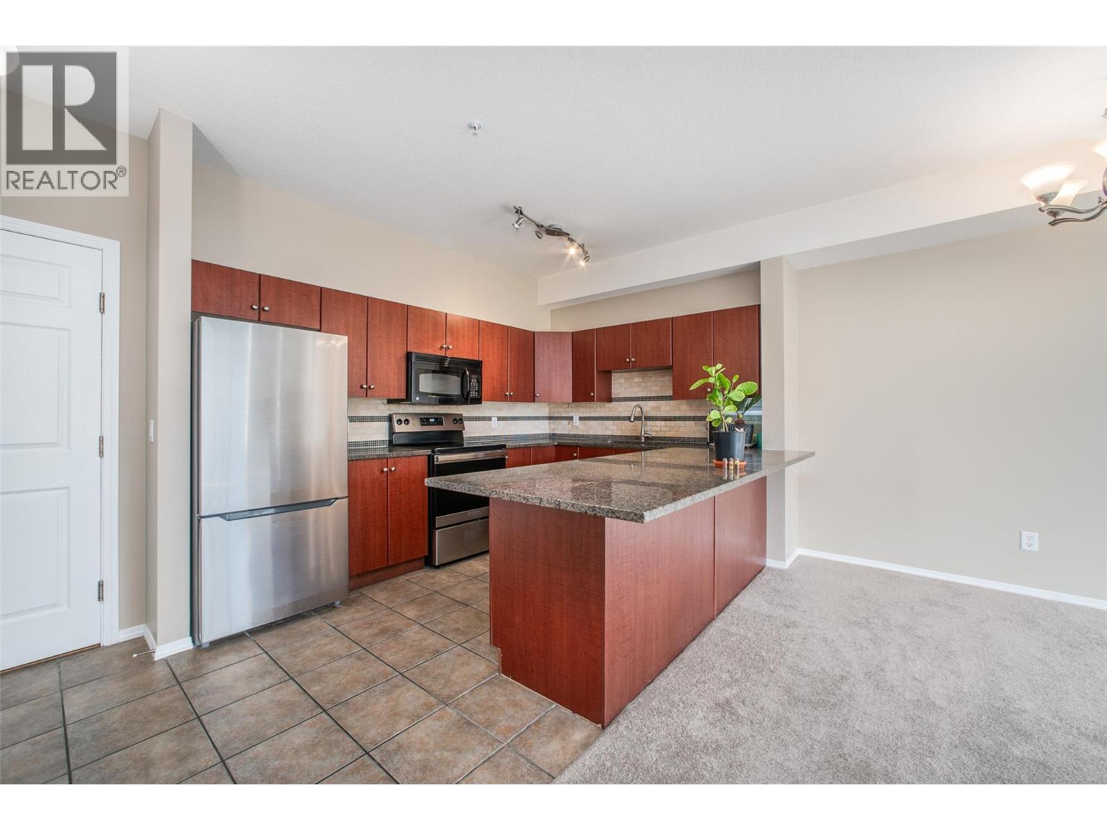 Picture for Unit #1514, 1875 Country Club  Drive