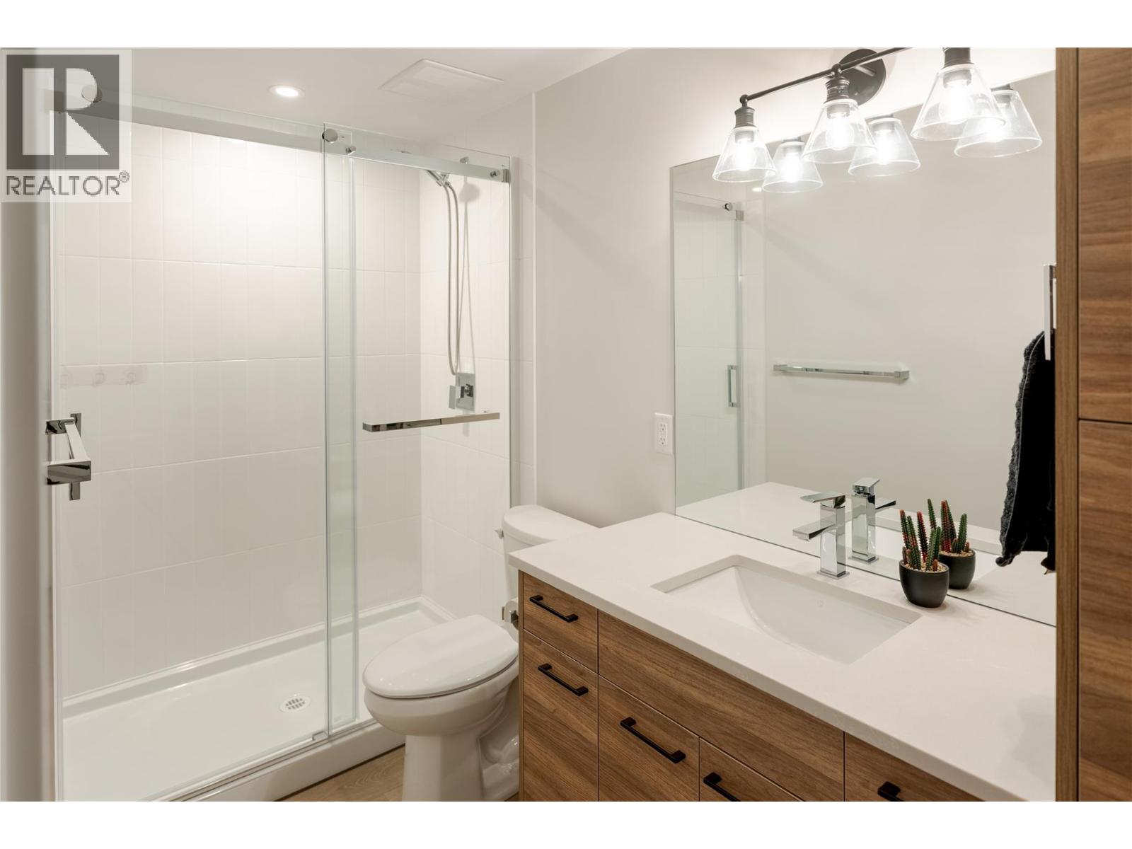 Picture for 1131 Collinson  Court https://www.cirrealty.ca/reb/bc/5/10366655_20.jpg