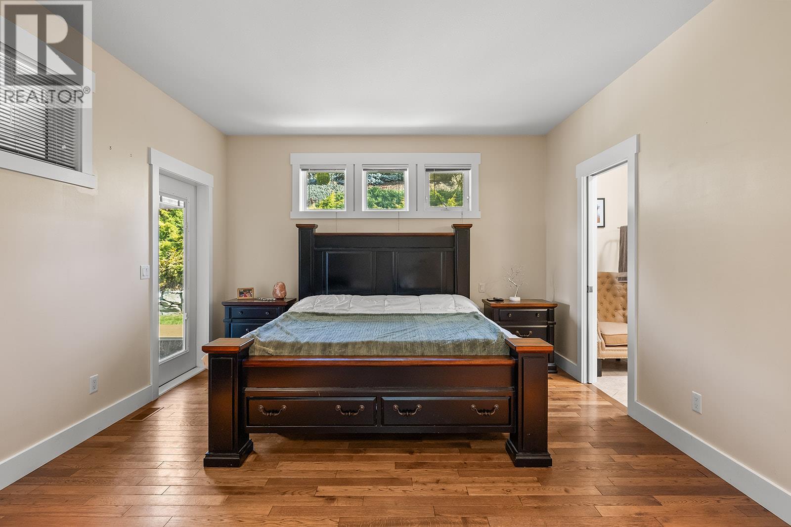 Picture for 3431 Camelback  Drive https://www.cirrealty.ca/reb/bc/5/10366675_34.jpg