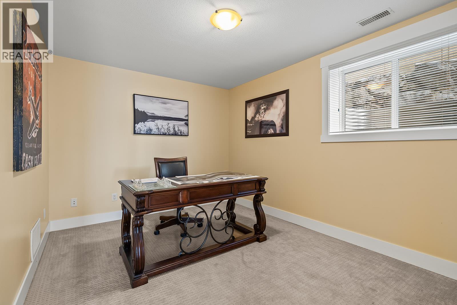 Picture for 3431 Camelback  Drive https://www.cirrealty.ca/reb/bc/5/10366675_43.jpg