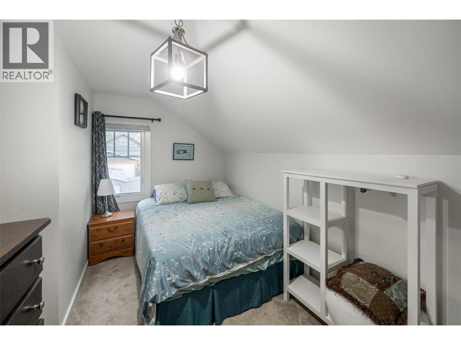 Picture for 598 Van Horne  Street https://www.cirrealty.ca/reb/bc/5/10366835_22.jpg