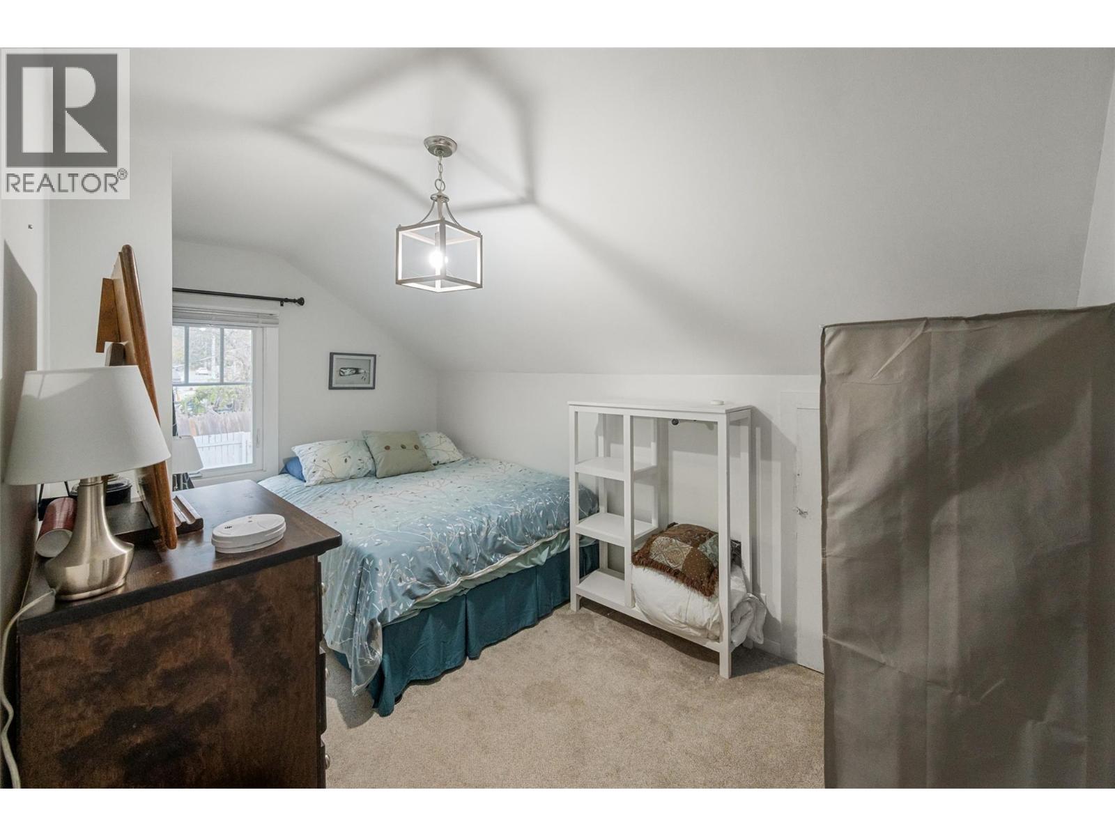 Picture for 598 Van Horne  Street https://www.cirrealty.ca/reb/bc/5/10366835_23.jpg