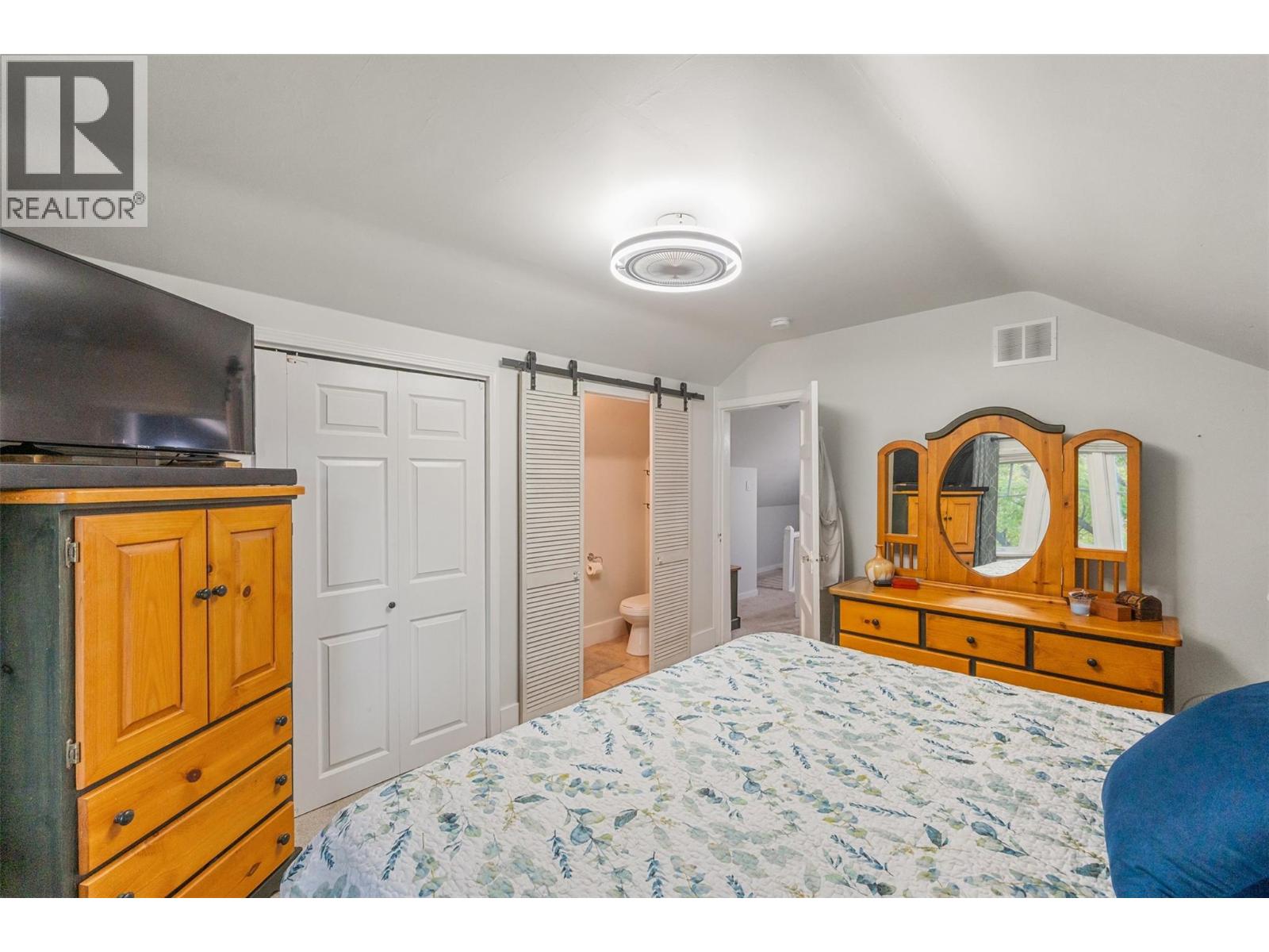 Picture for 598 Van Horne  Street https://www.cirrealty.ca/reb/bc/5/10366835_25.jpg