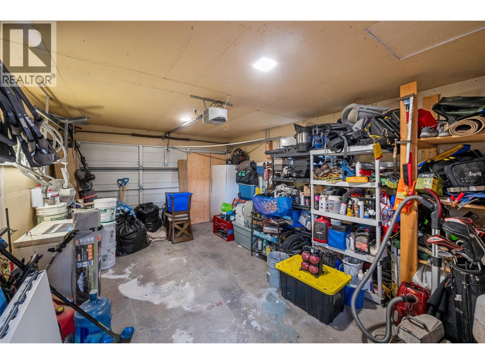 Picture for 598 Van Horne  Street https://www.cirrealty.ca/reb/bc/5/10366835_34.jpg