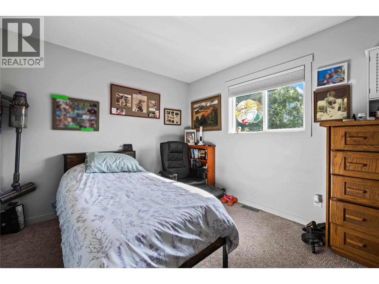 Picture for 1319 Belaire  Avenue https://www.cirrealty.ca/reb/bc/5/10366885_14.jpg