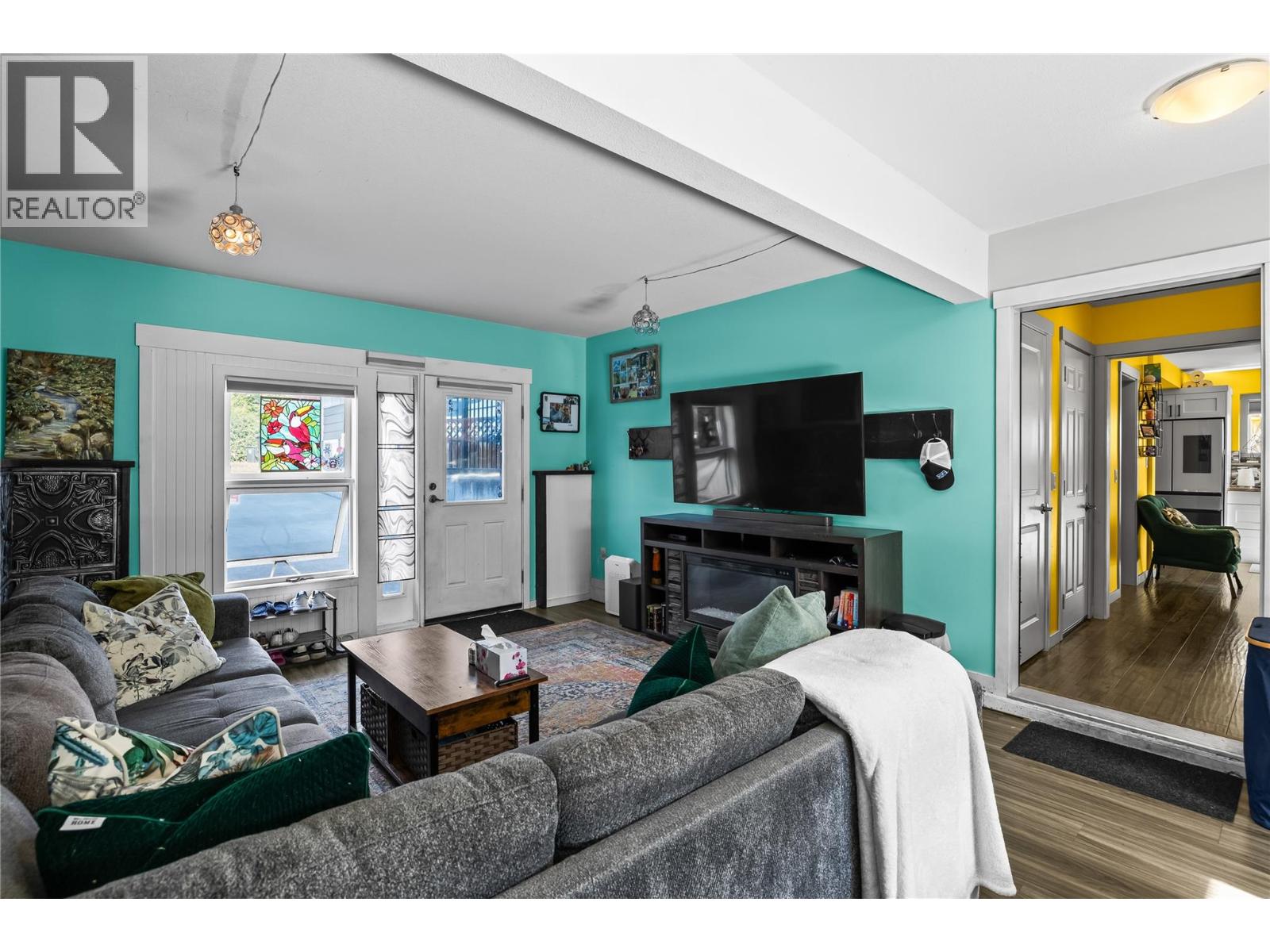 Picture for 1319 Belaire  Avenue https://www.cirrealty.ca/reb/bc/5/10366885_34.jpg