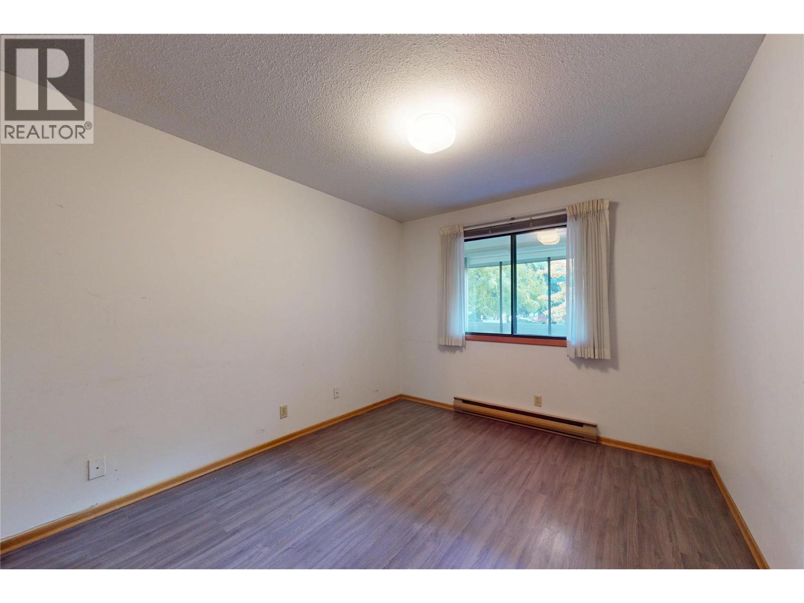 Picture for Unit #114, 1075 Bernard  Avenue https://www.cirrealty.ca/reb/bc/5/10366905_16.jpg