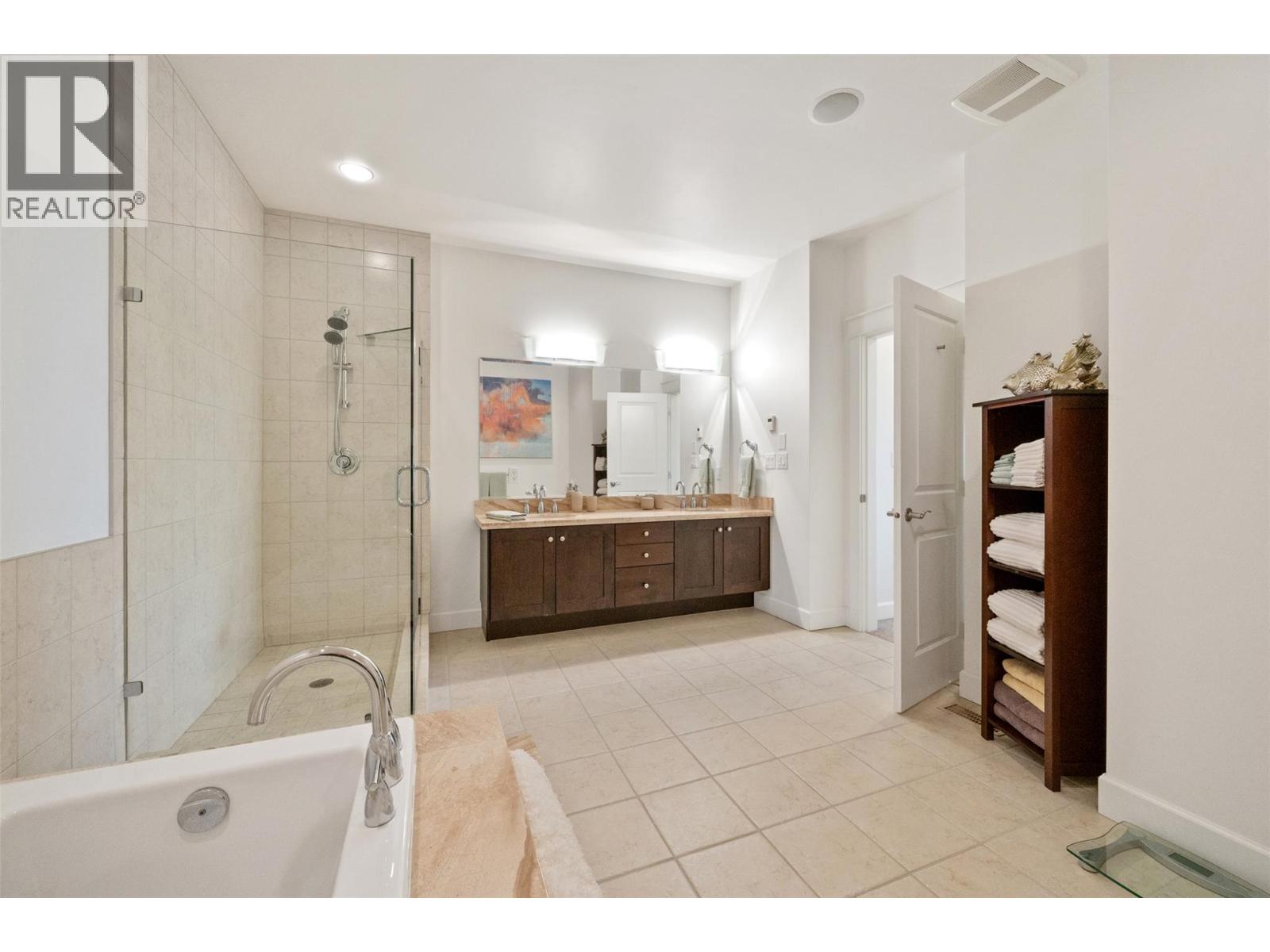 Picture for 4214 GOLF COURSE  Drive