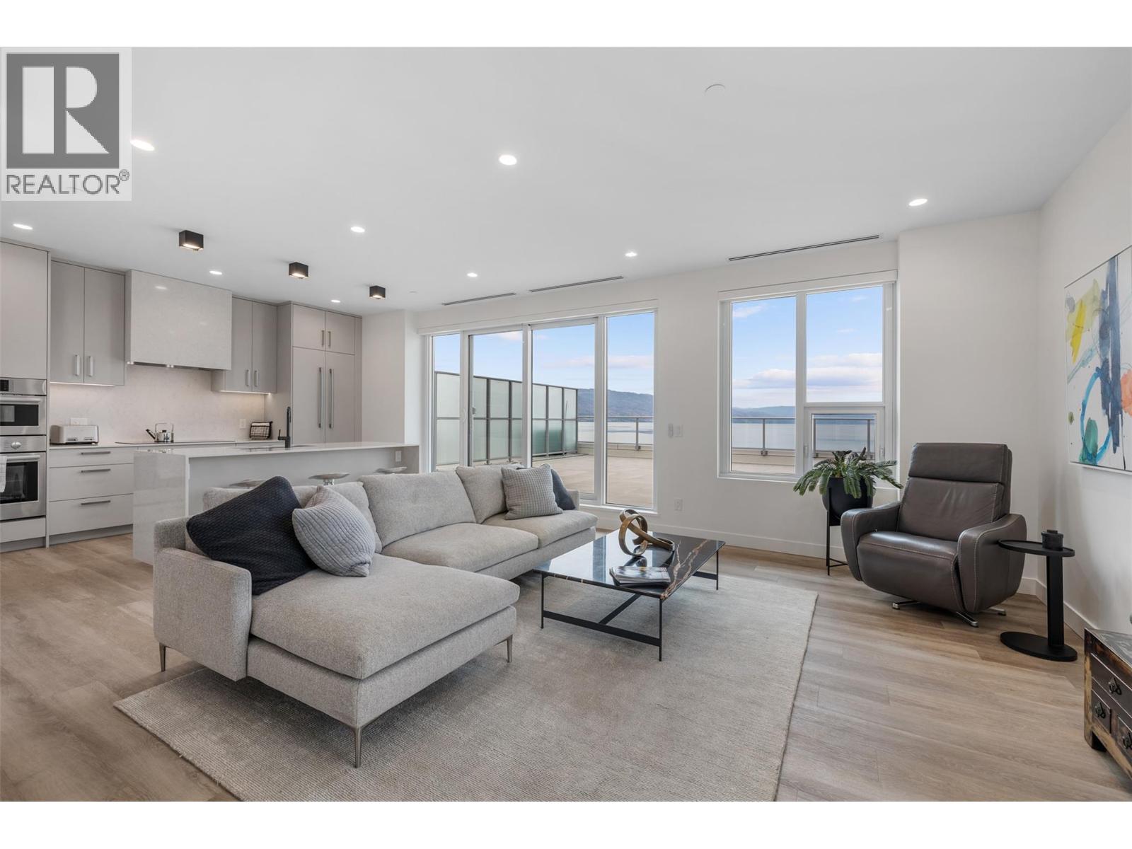 Picture for Unit #706, 3340 Lakeshore  Road