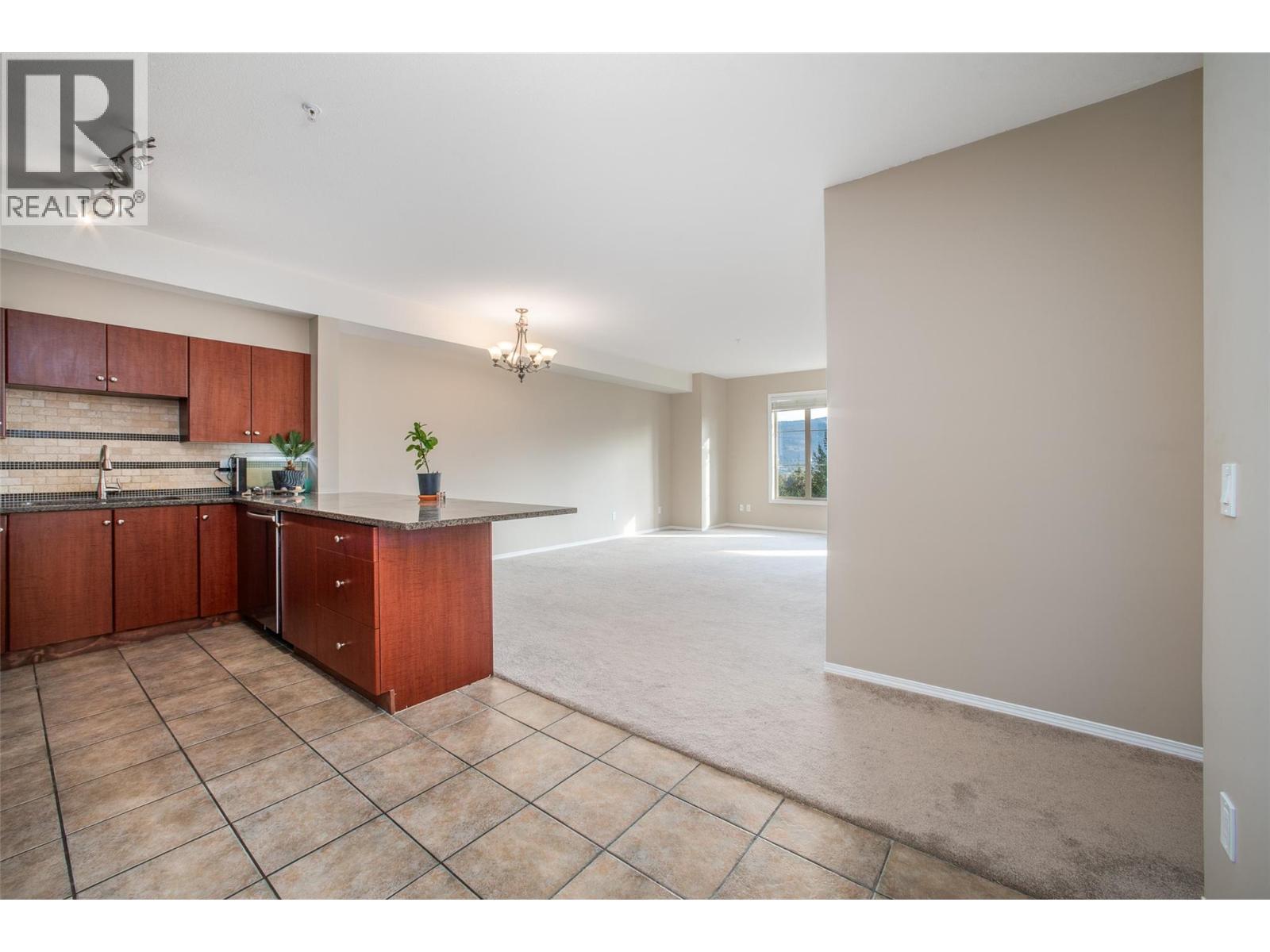 Picture for Unit #1514, 1875 Country Club  Drive