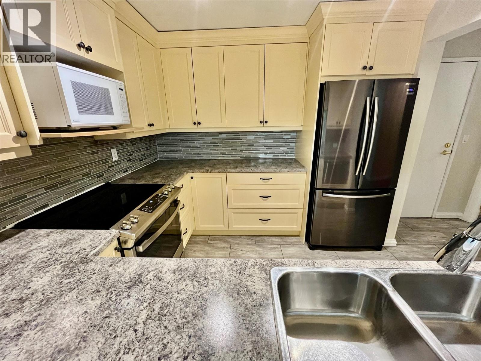 Picture for Unit #230, 1045 Sutherland  Avenue