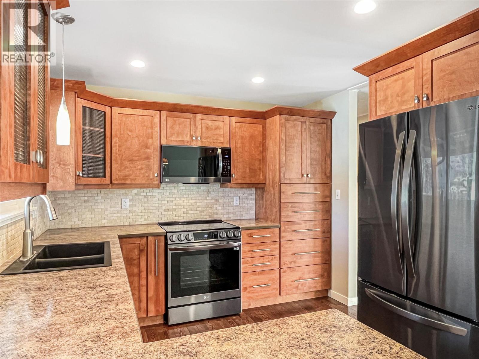 Picture for 38 Willow  Crescent