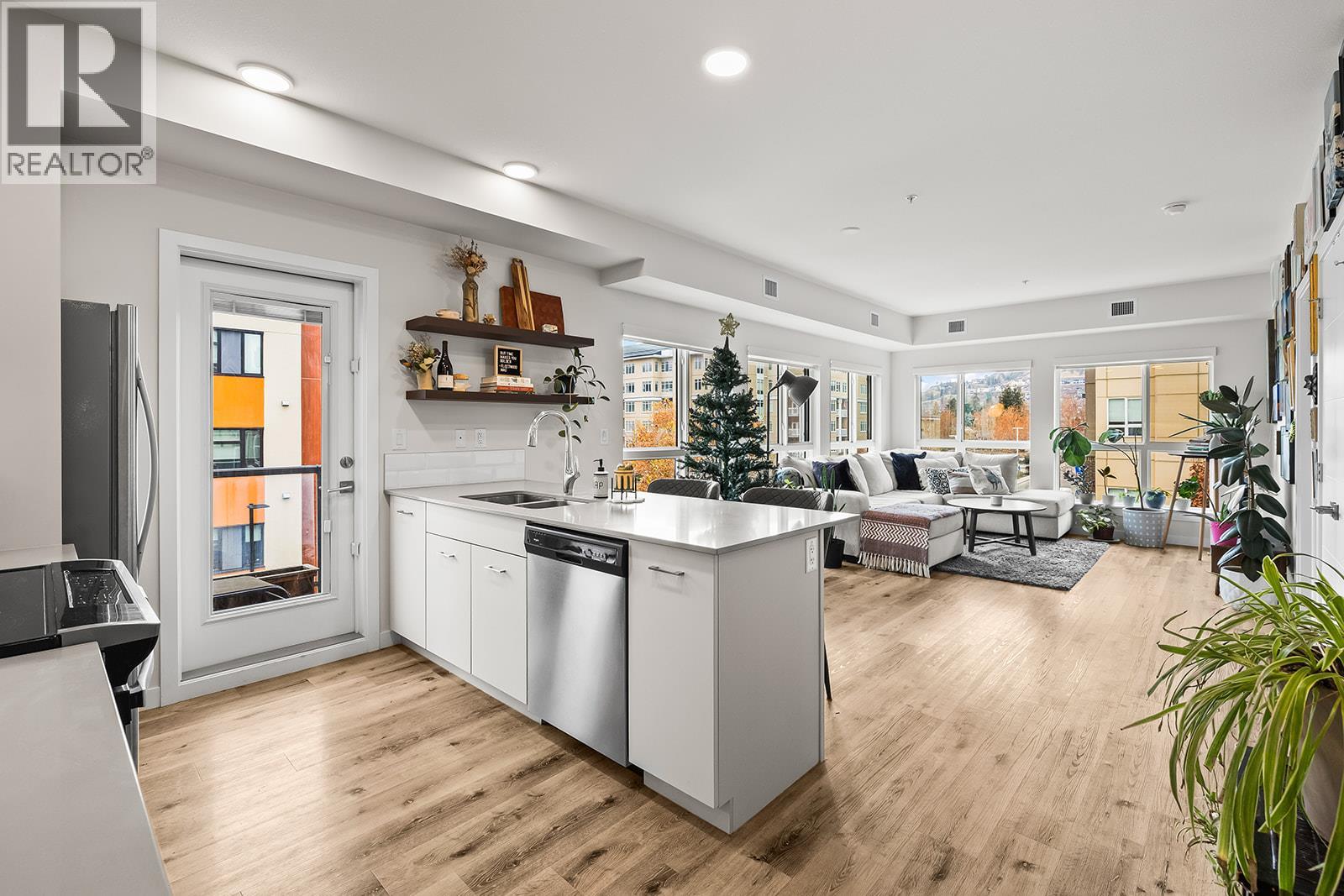 Picture for Unit #312, 722 Valley  Road