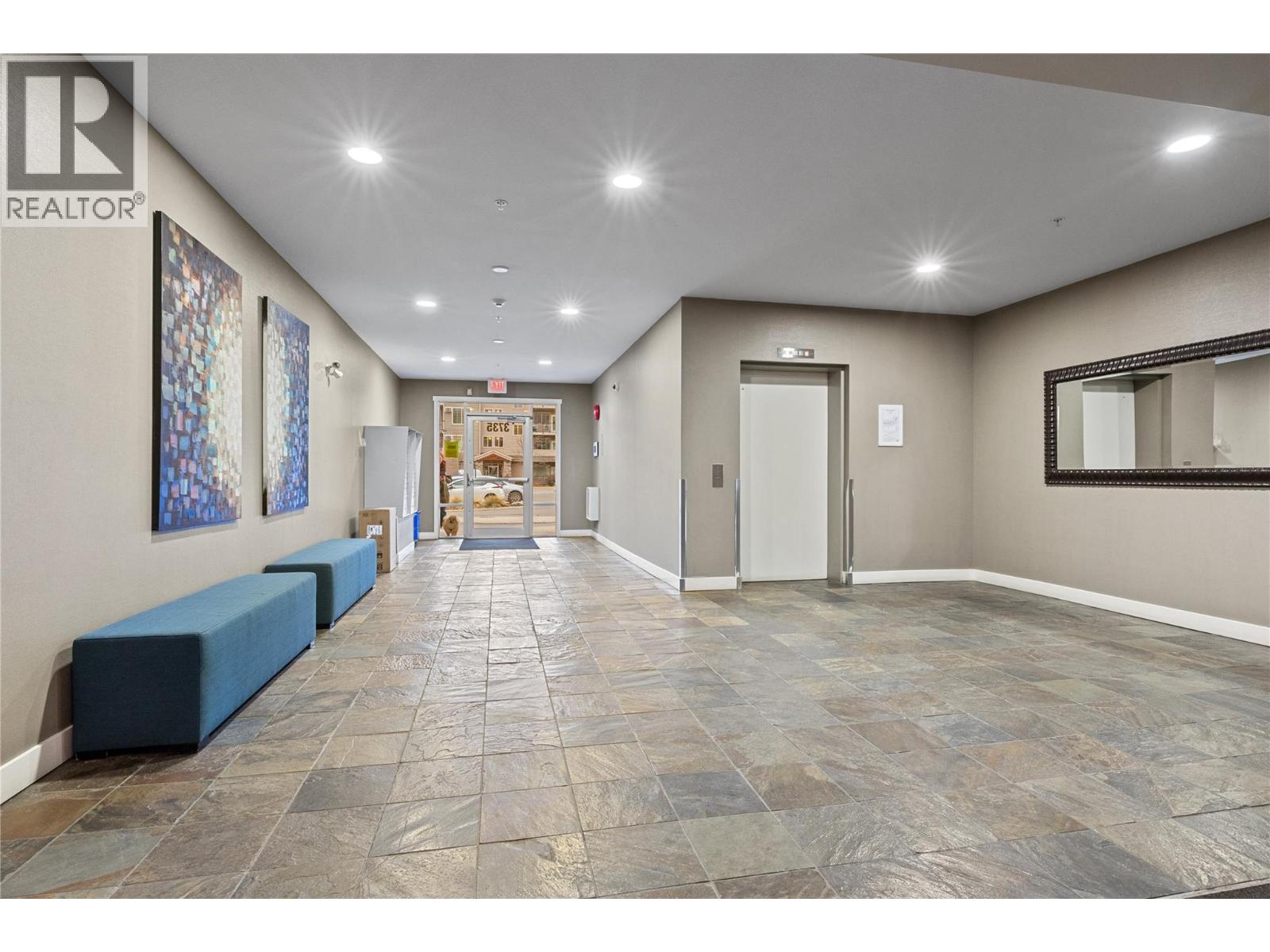 Picture for Unit #305, 3735 Casorso  Road