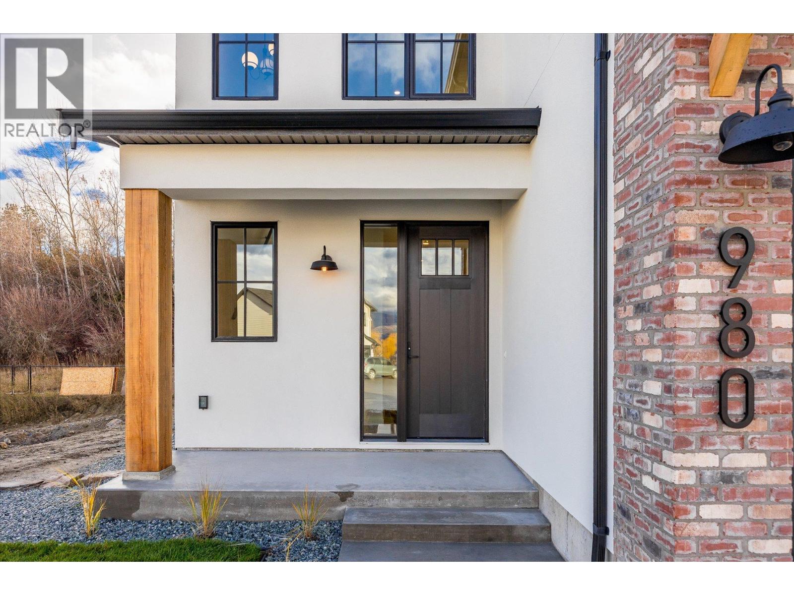 Picture for 980 Bull  Crescent