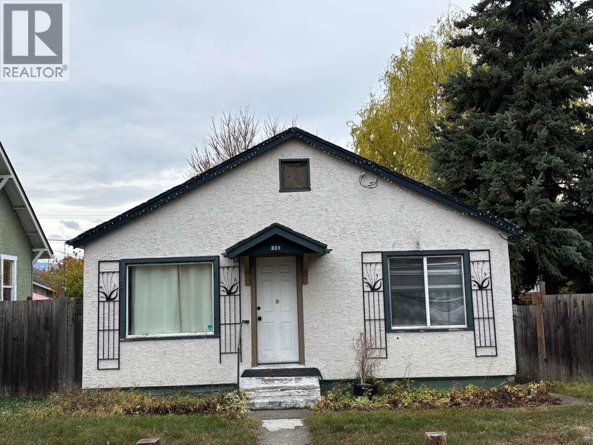 Picture for 809 Stockwell  Avenue