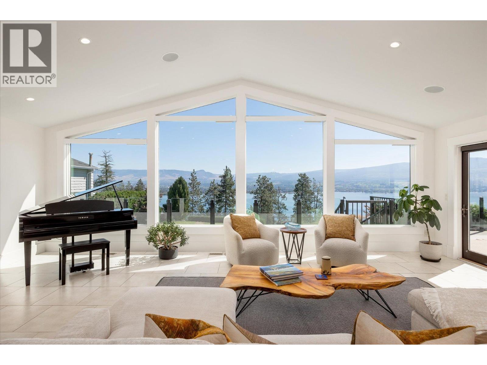 Picture for 2523 Hillsborough  Road