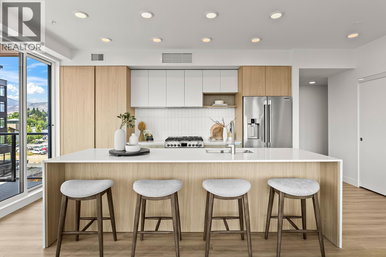 Picture for Unit #404, 2780 Olalla  Road