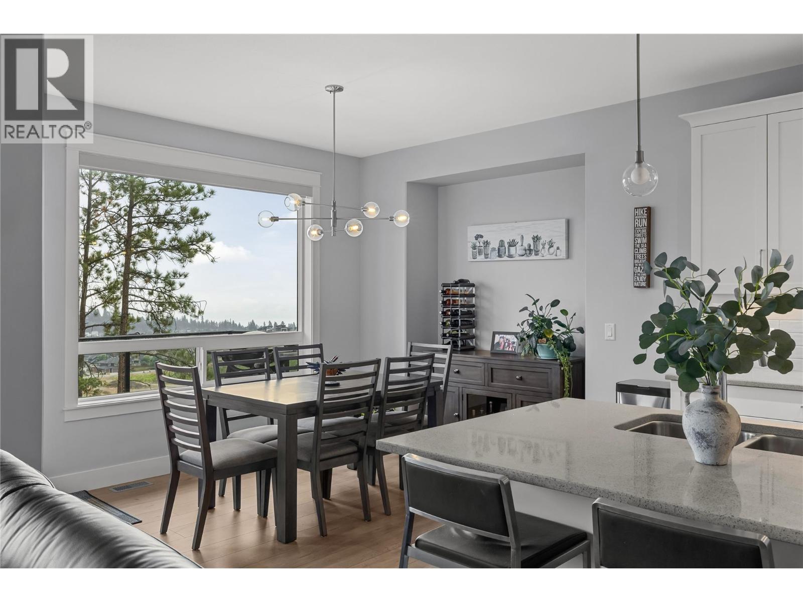 Picture for 2573 Crown Crest  Drive