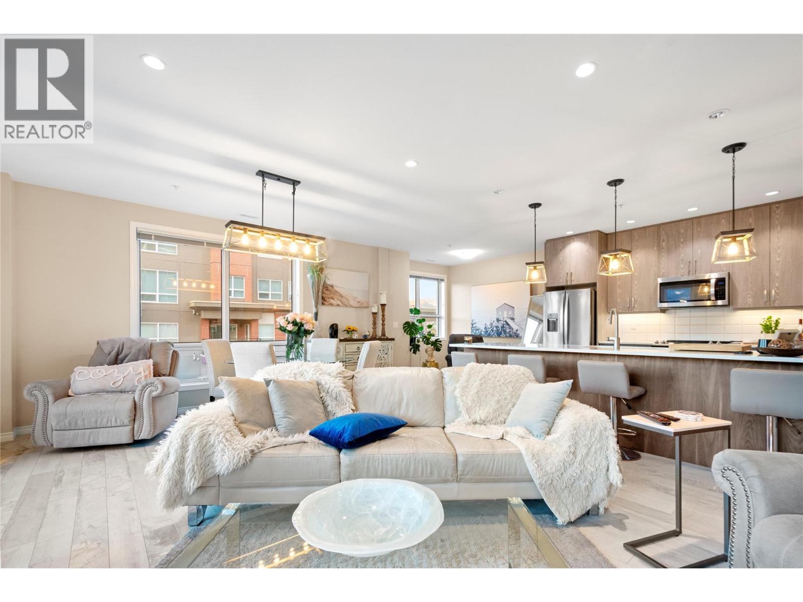 Picture for Unit #1002, 3388 SKAHA LAKE  Road