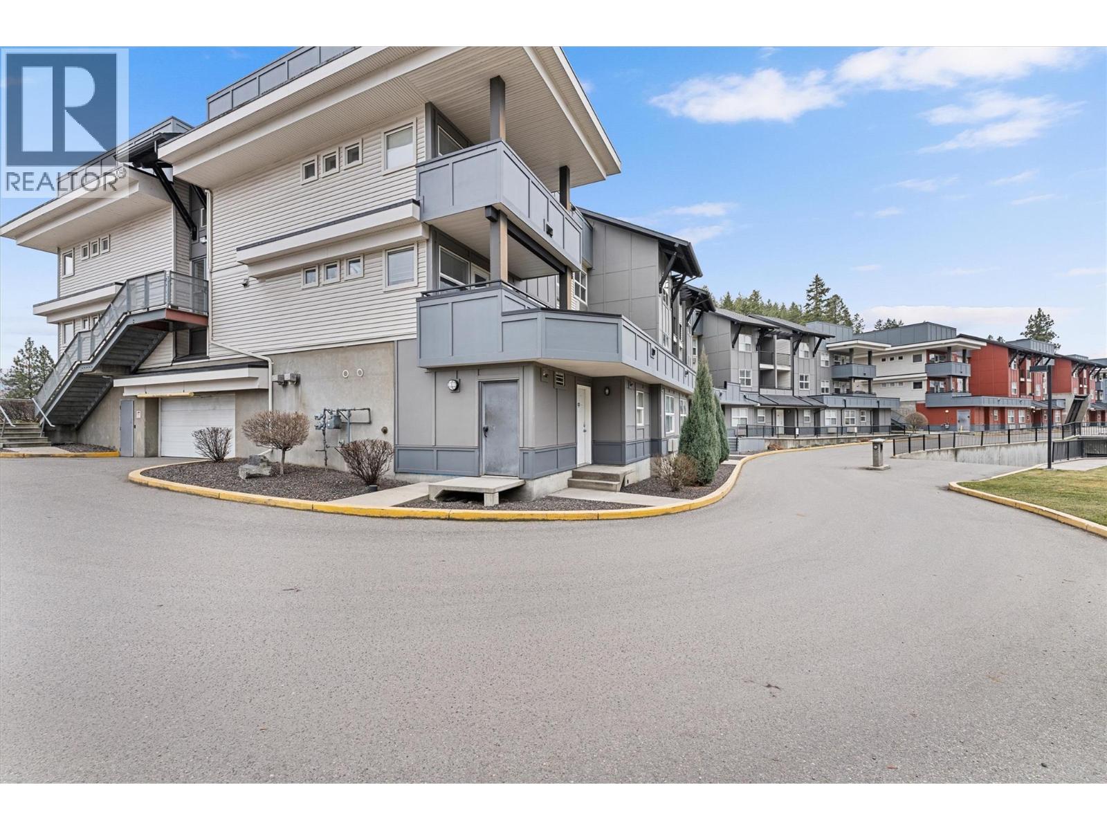 Picture for Unit #206, 1479 Glenmore  RoadN