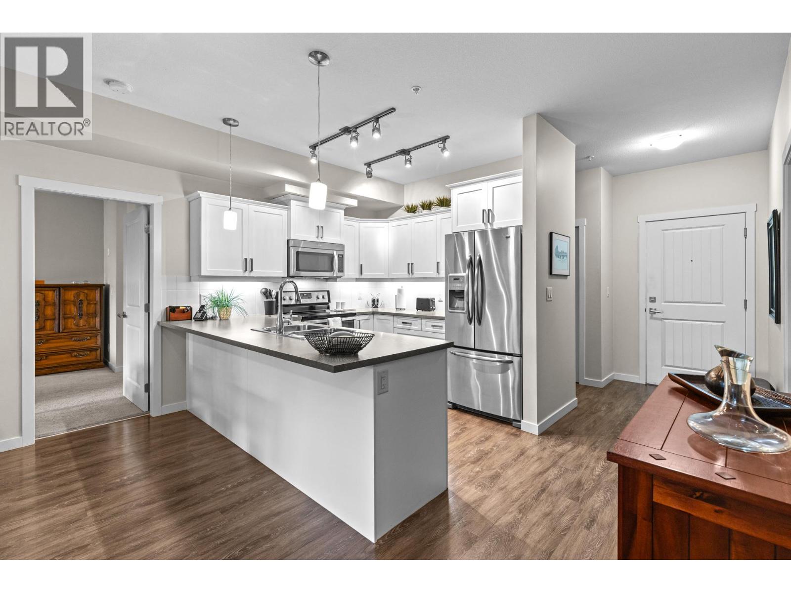 Picture for Unit #111, 3733 Casorso  Road