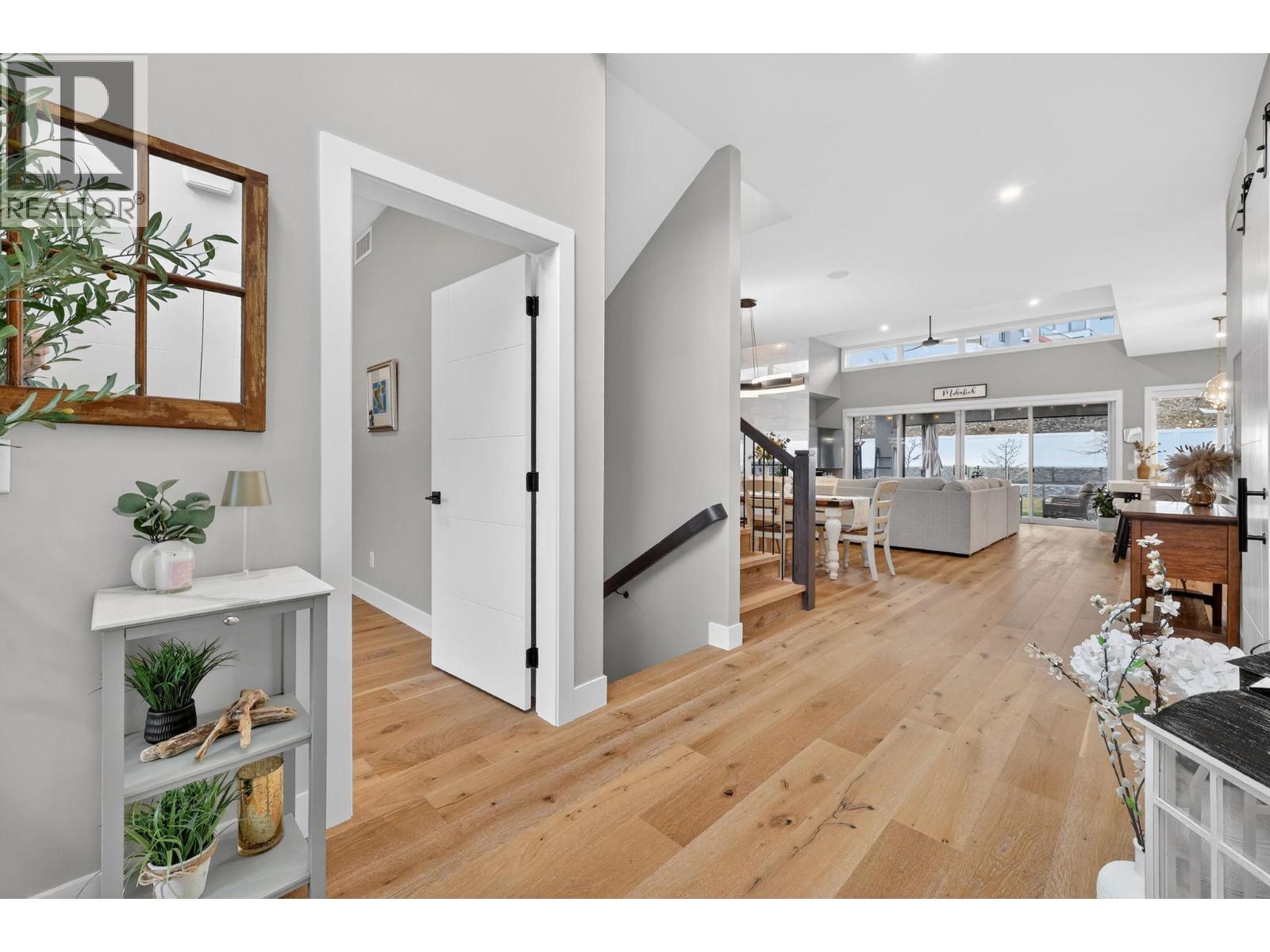 Picture for 2759 Canyon Crest  Drive