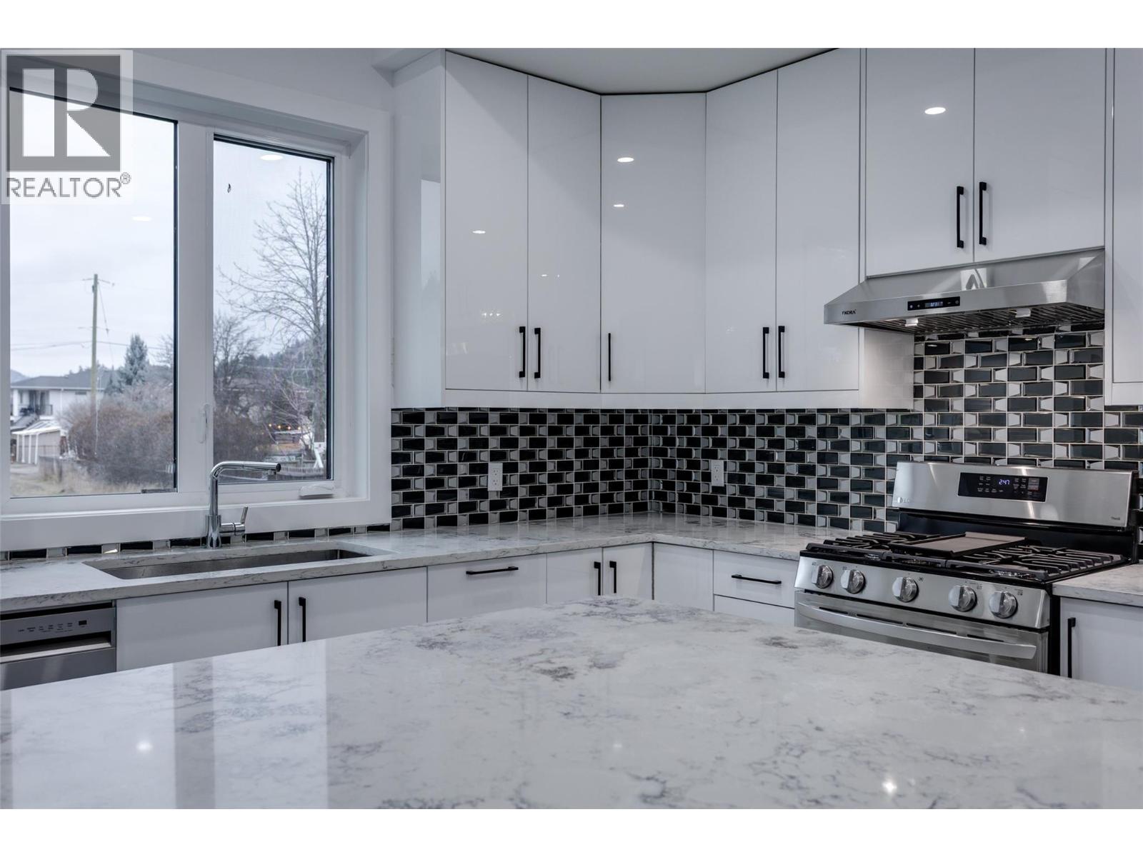 Picture for 474 Snowsell  StreetN