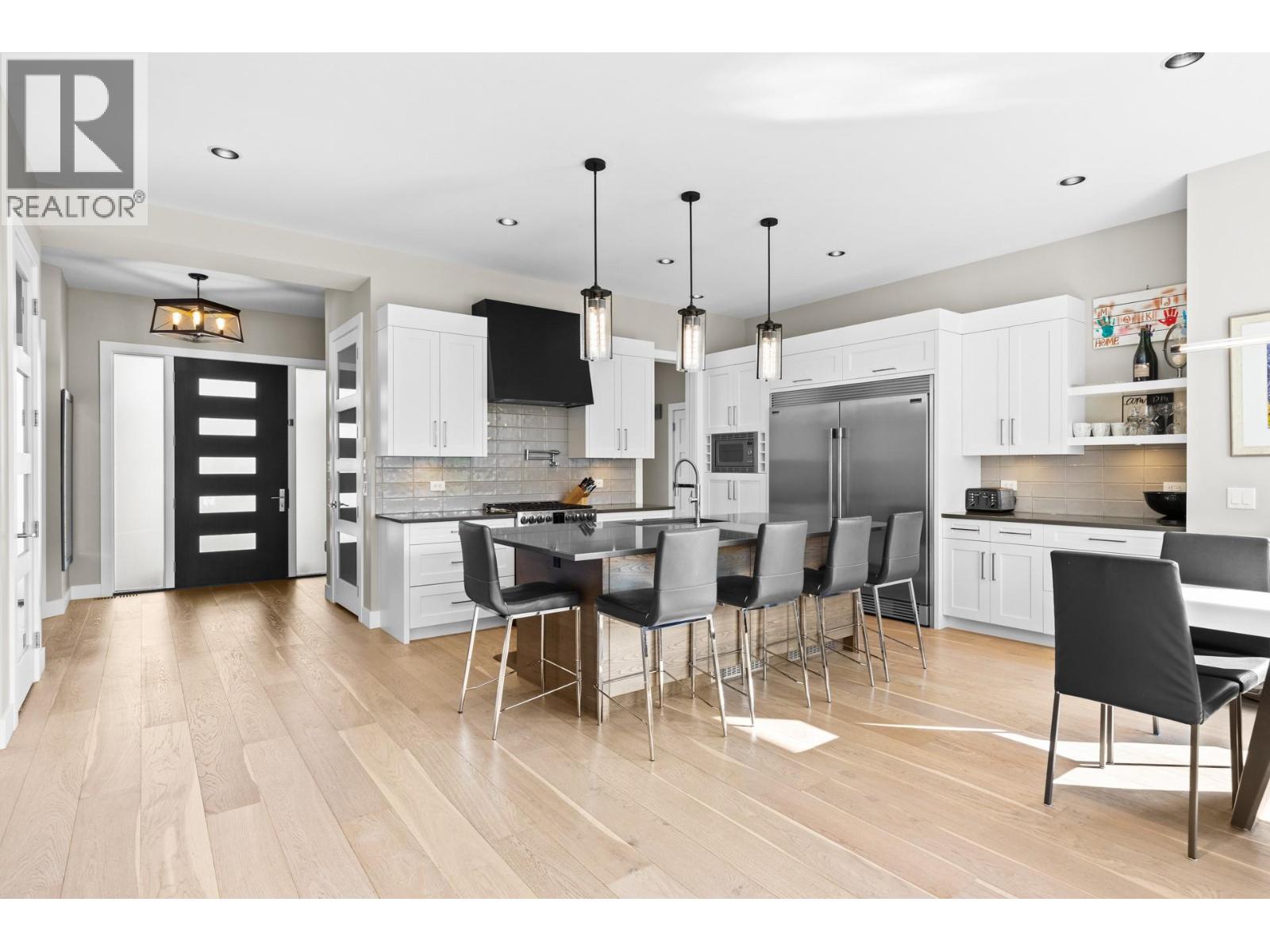 Picture for 465 Swan  Drive