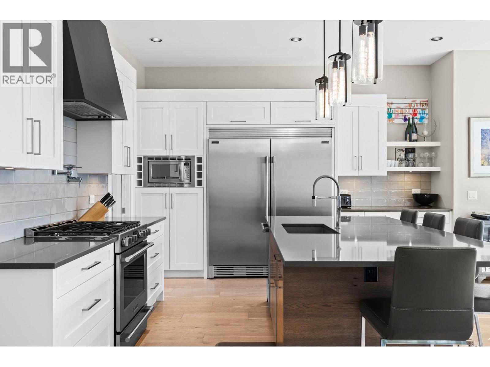 Picture for 465 Swan  Drive