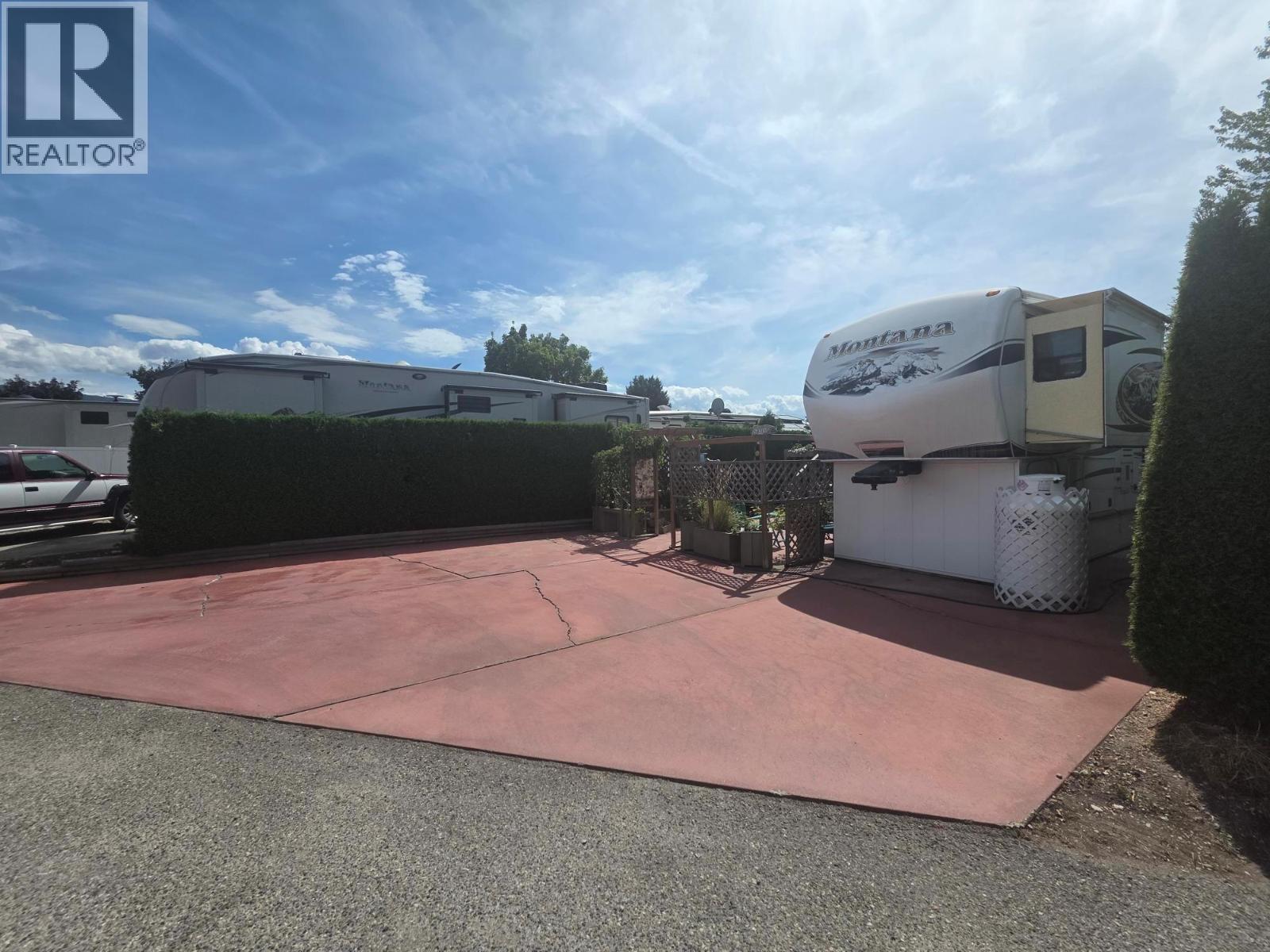 Picture for Unit #531, 415 Commonwealth  Road